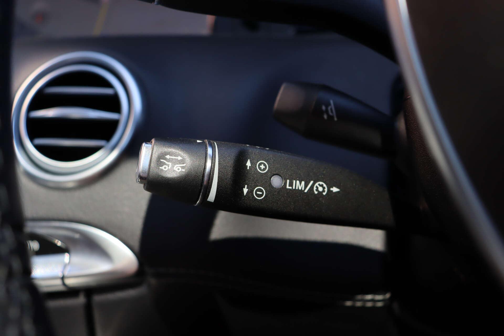 Mercedes-Benz S Class view 17