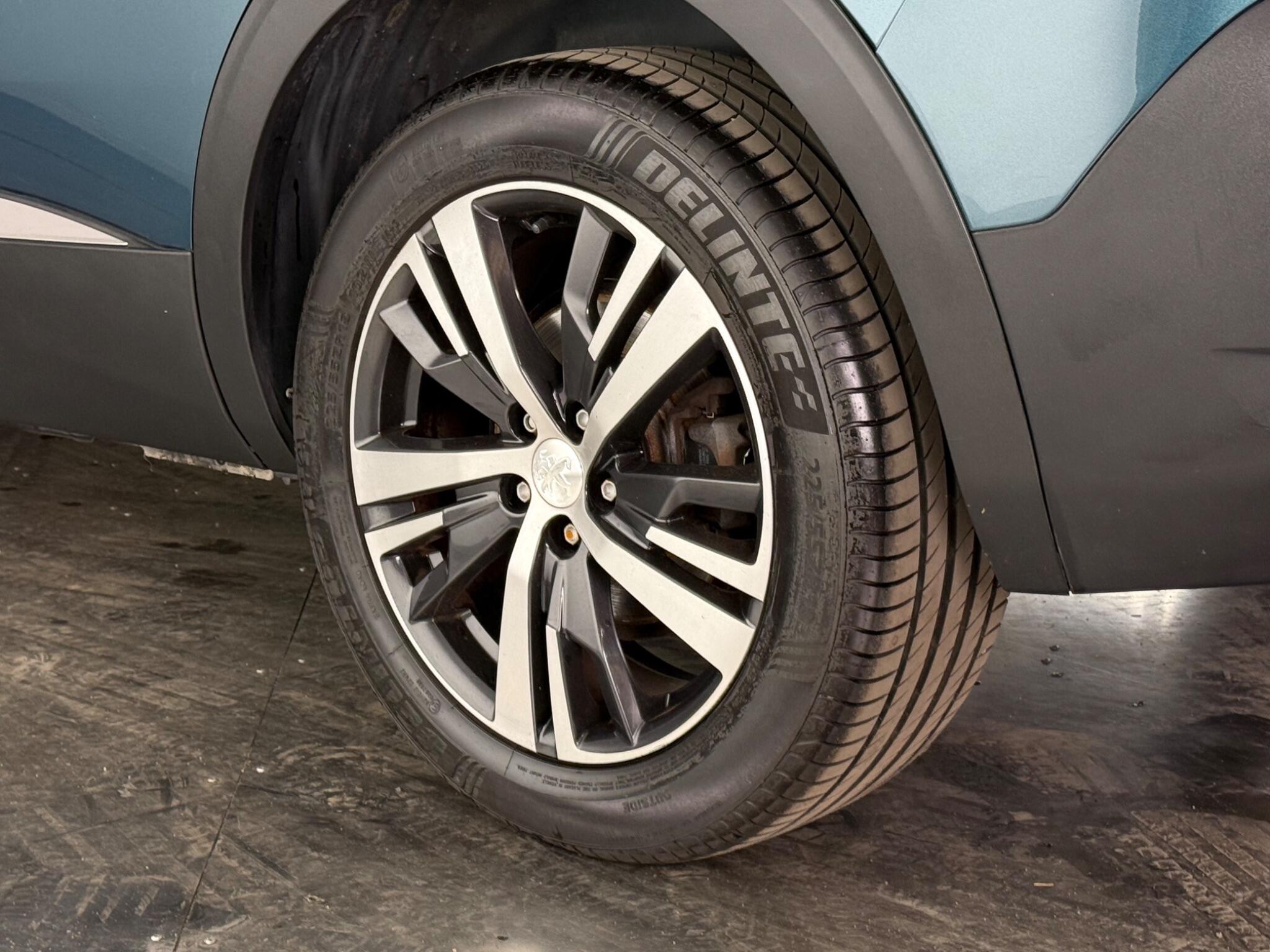 Peugeot 5008 view 10