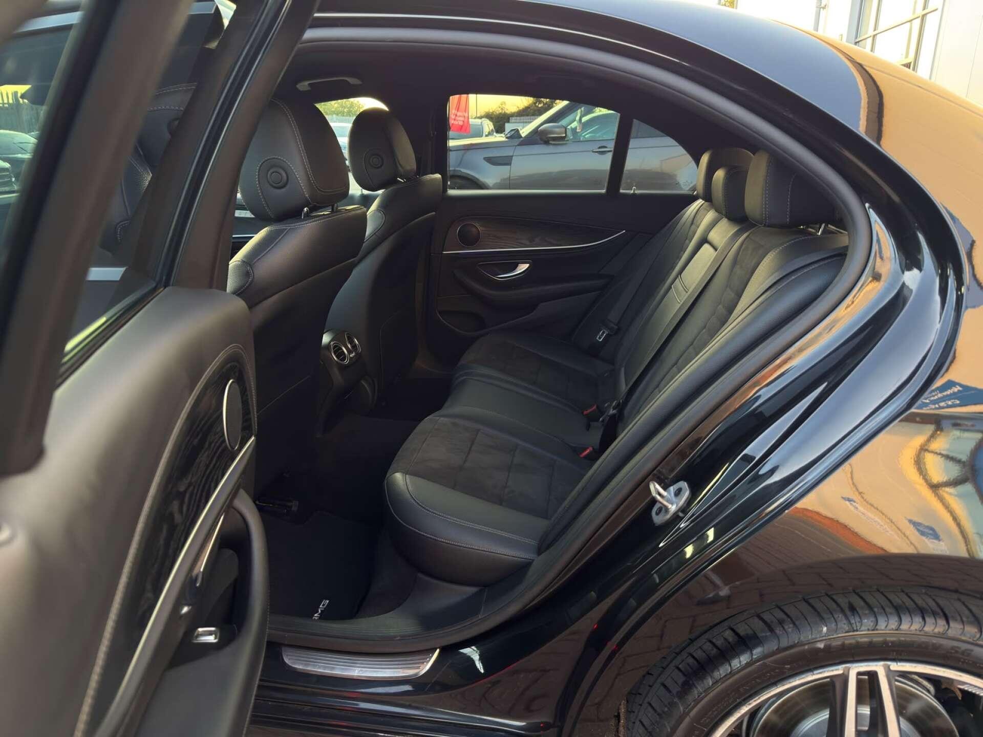 Mercedes-Benz E Class view 36