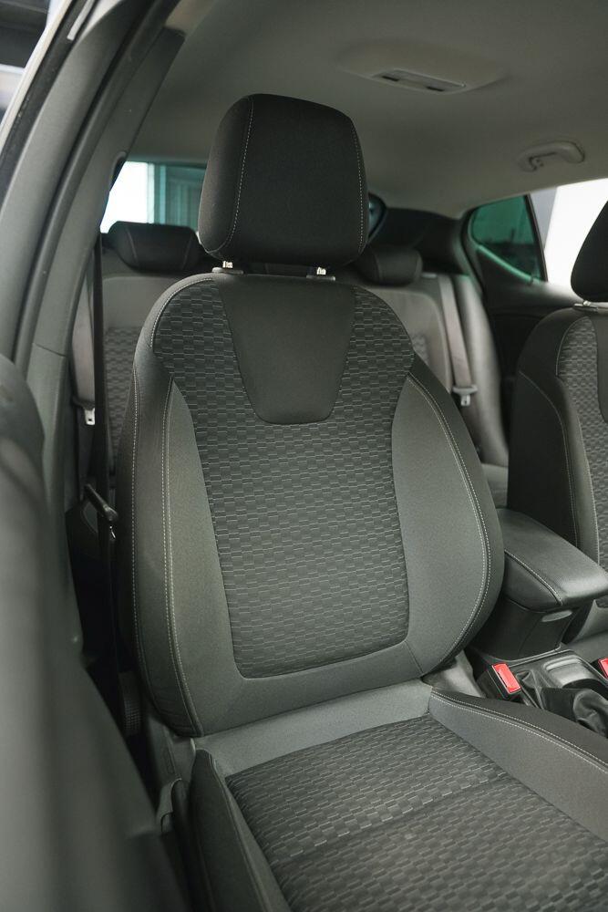 Vauxhall Astra view 8