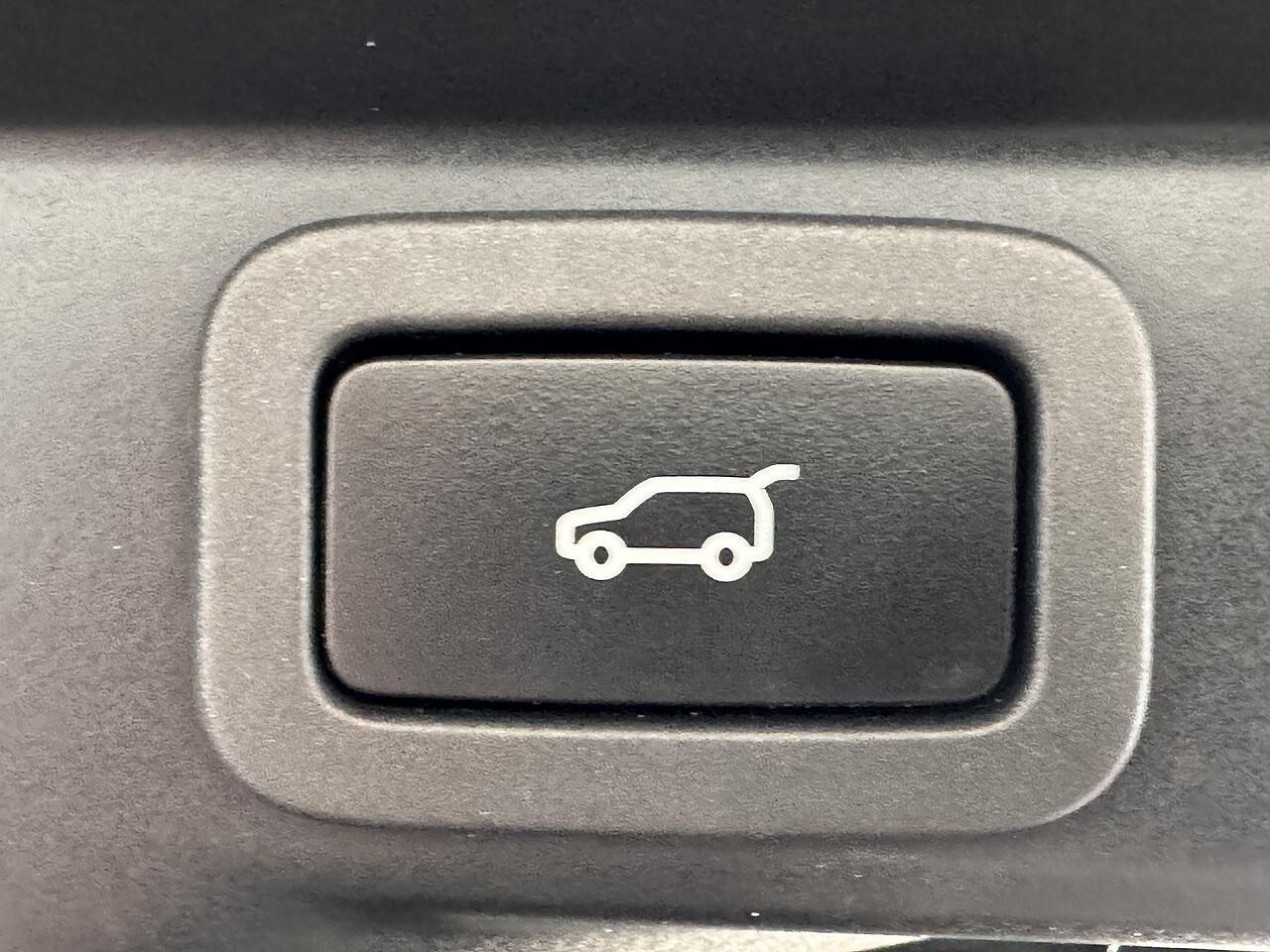 Land Rover Range Rover Sport view 30