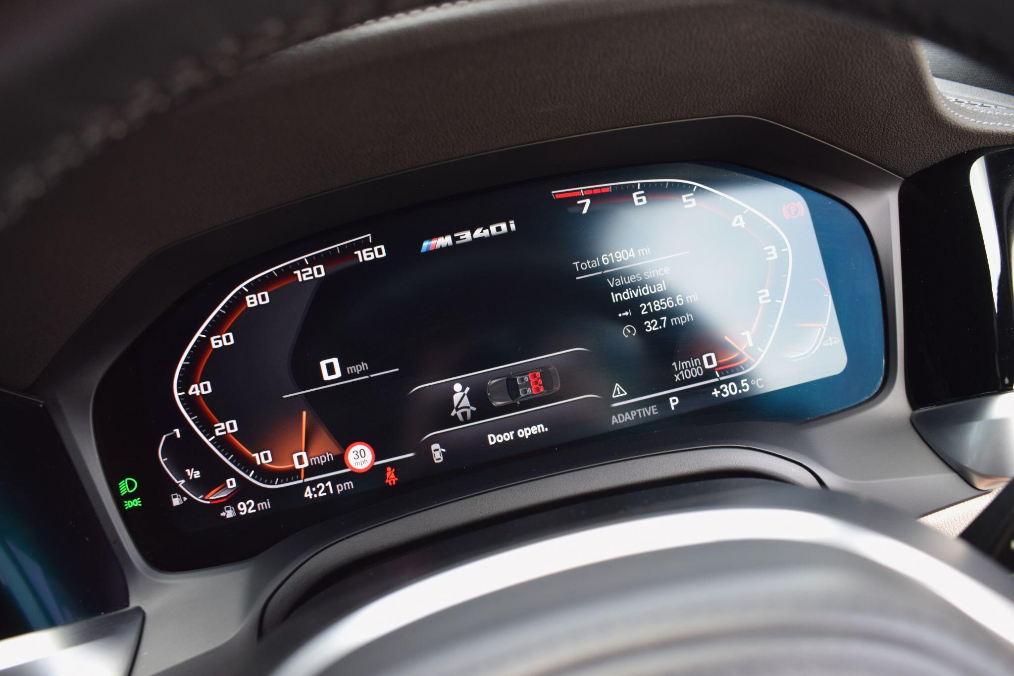 BMW 3 Series view 21