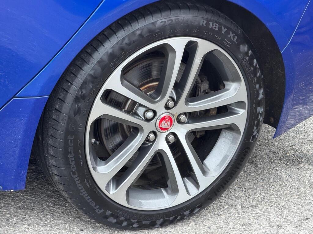 Jaguar XE view 56