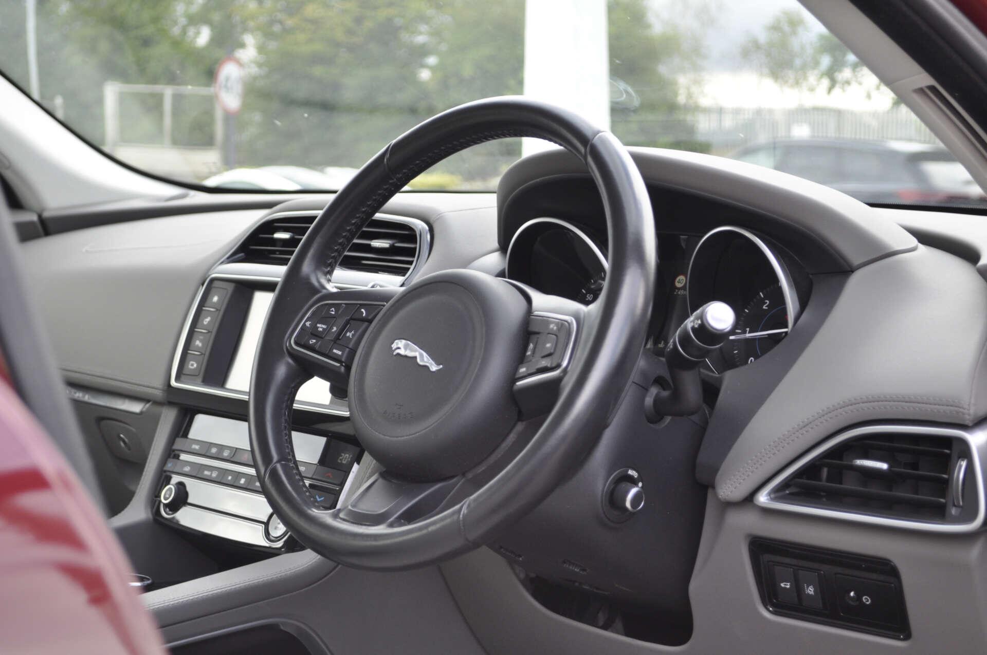 Jaguar F-Pace view 8