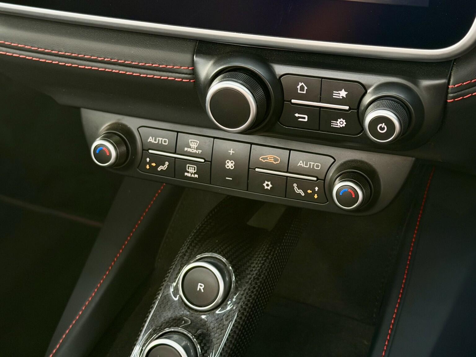 Ferrari Portofino view 57