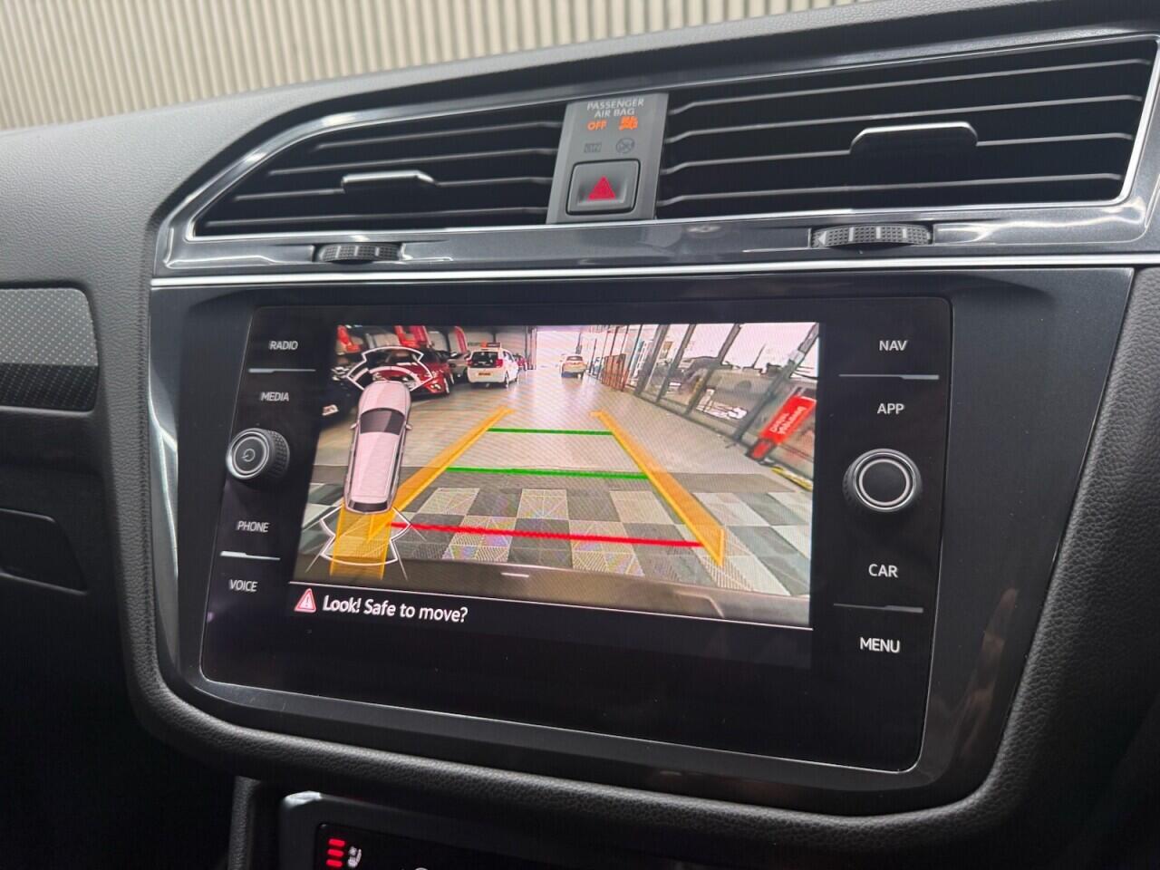 Volkswagen Tiguan Allspace view 23