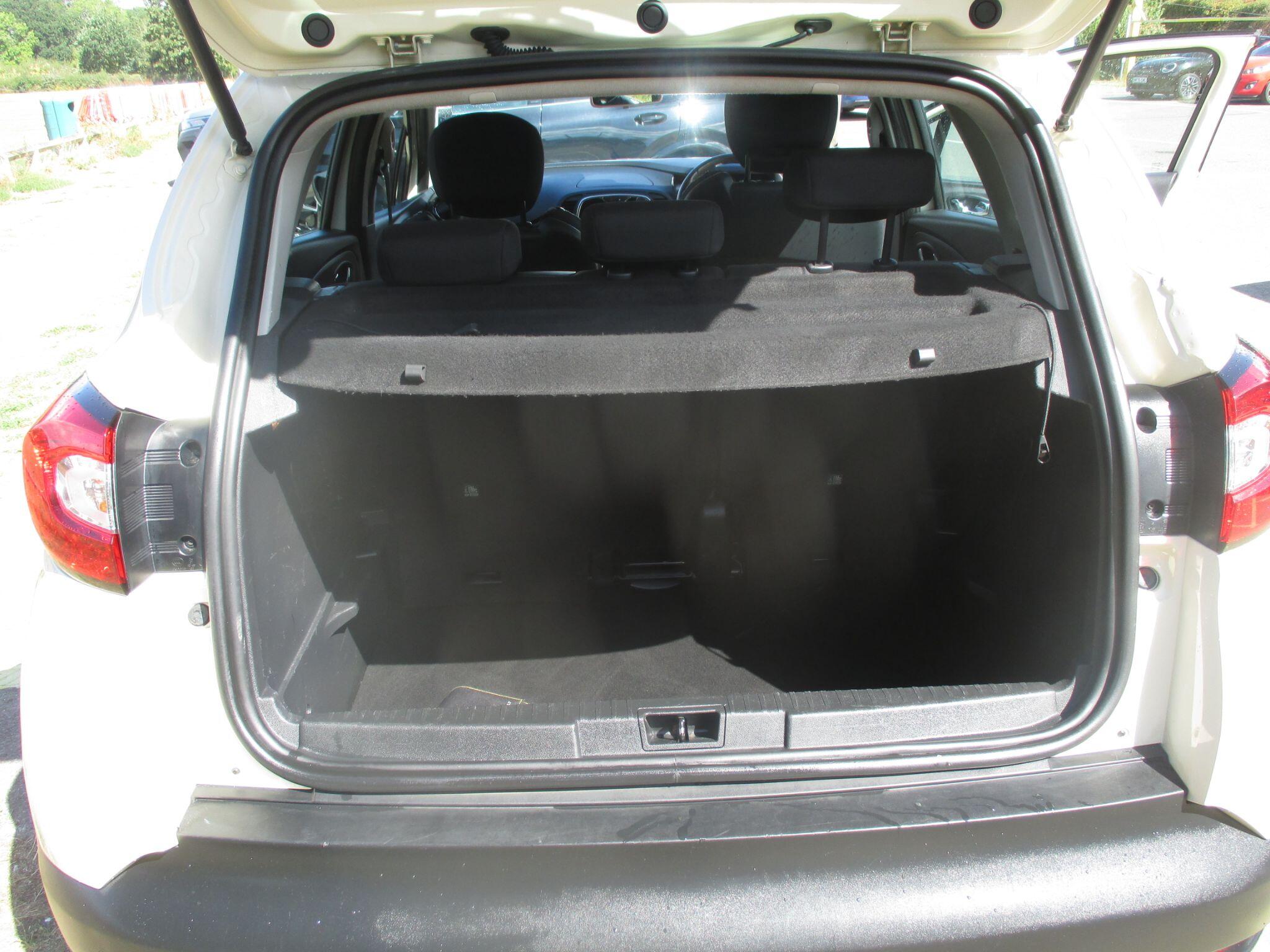 Renault Captur view 27