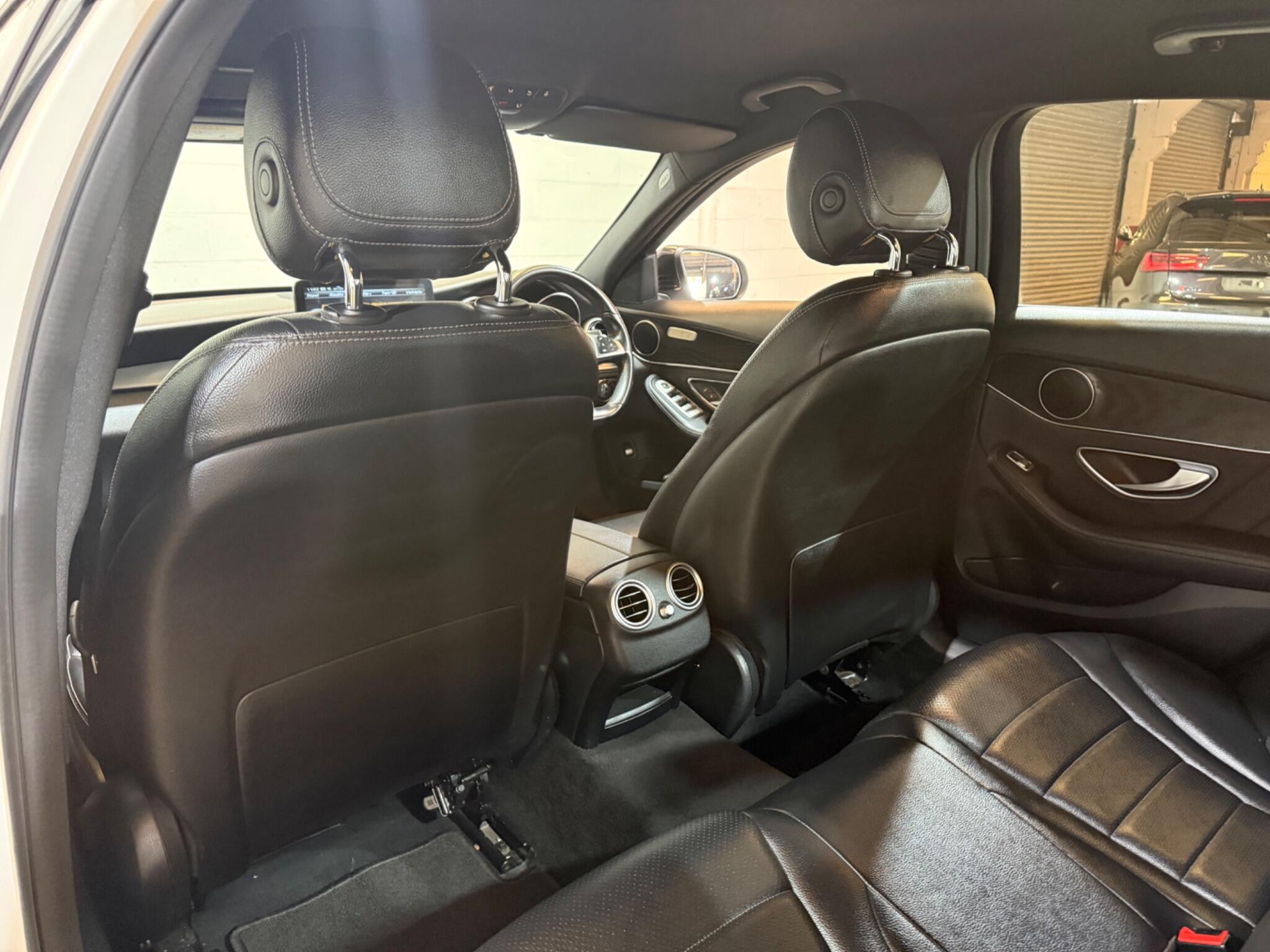 Mercedes-Benz C-Class view 70