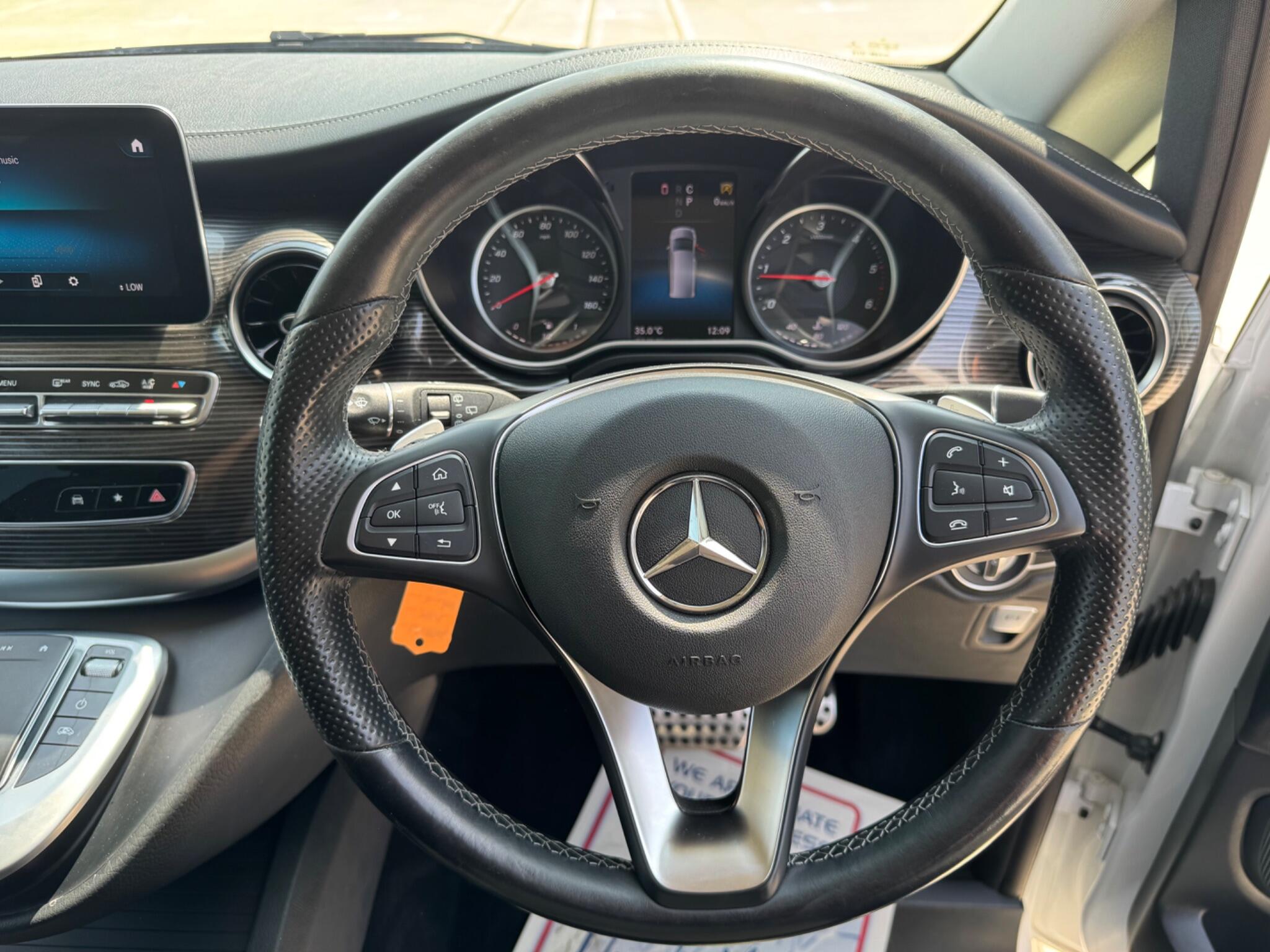 Mercedes-Benz V Class view 42