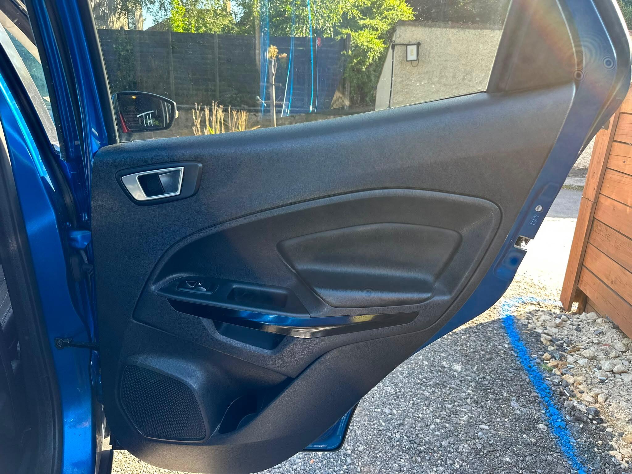 Ford Ecosport view 37