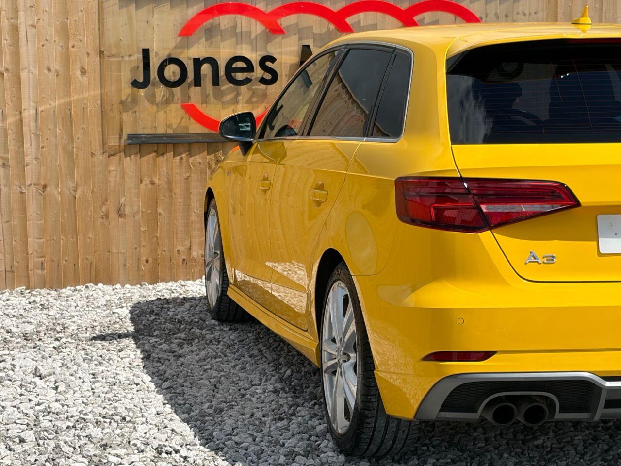 Audi A3 view 9