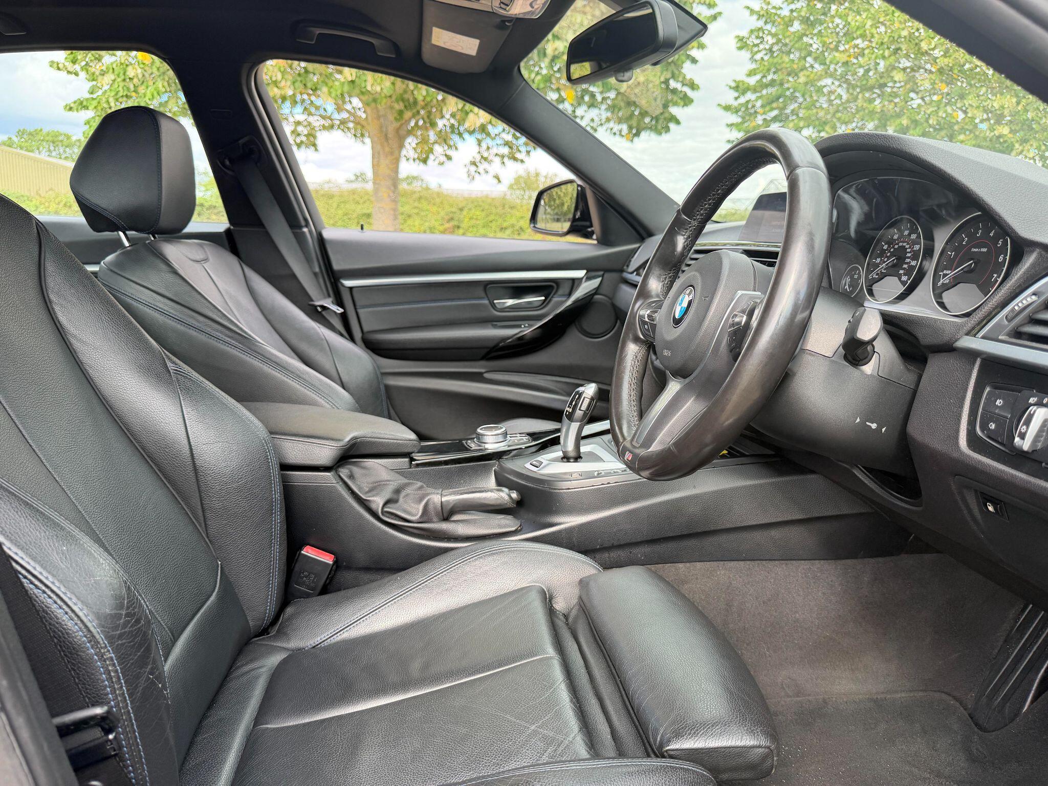 BMW 3 Series view 23