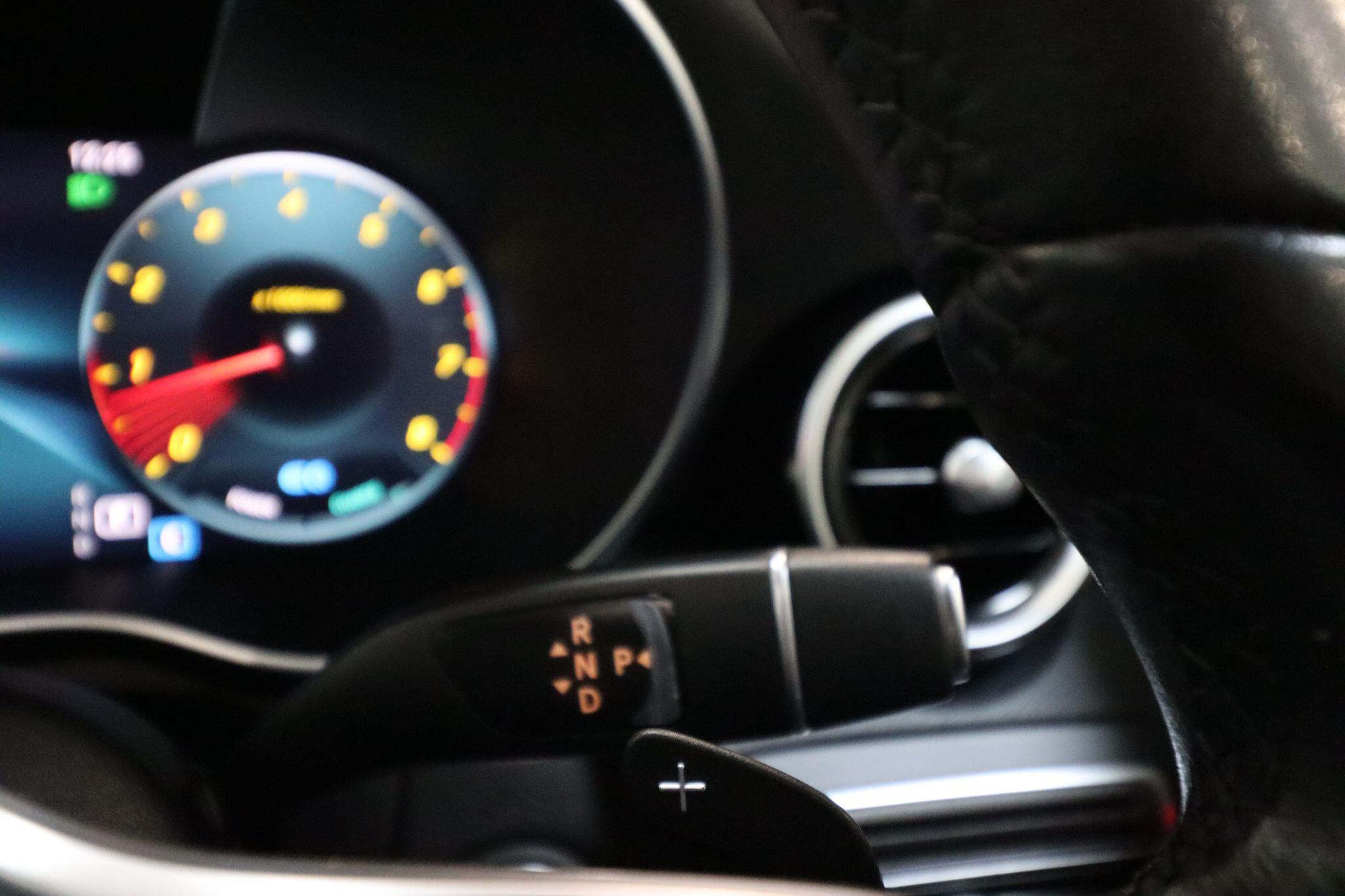 Mercedes-Benz C Class view 43