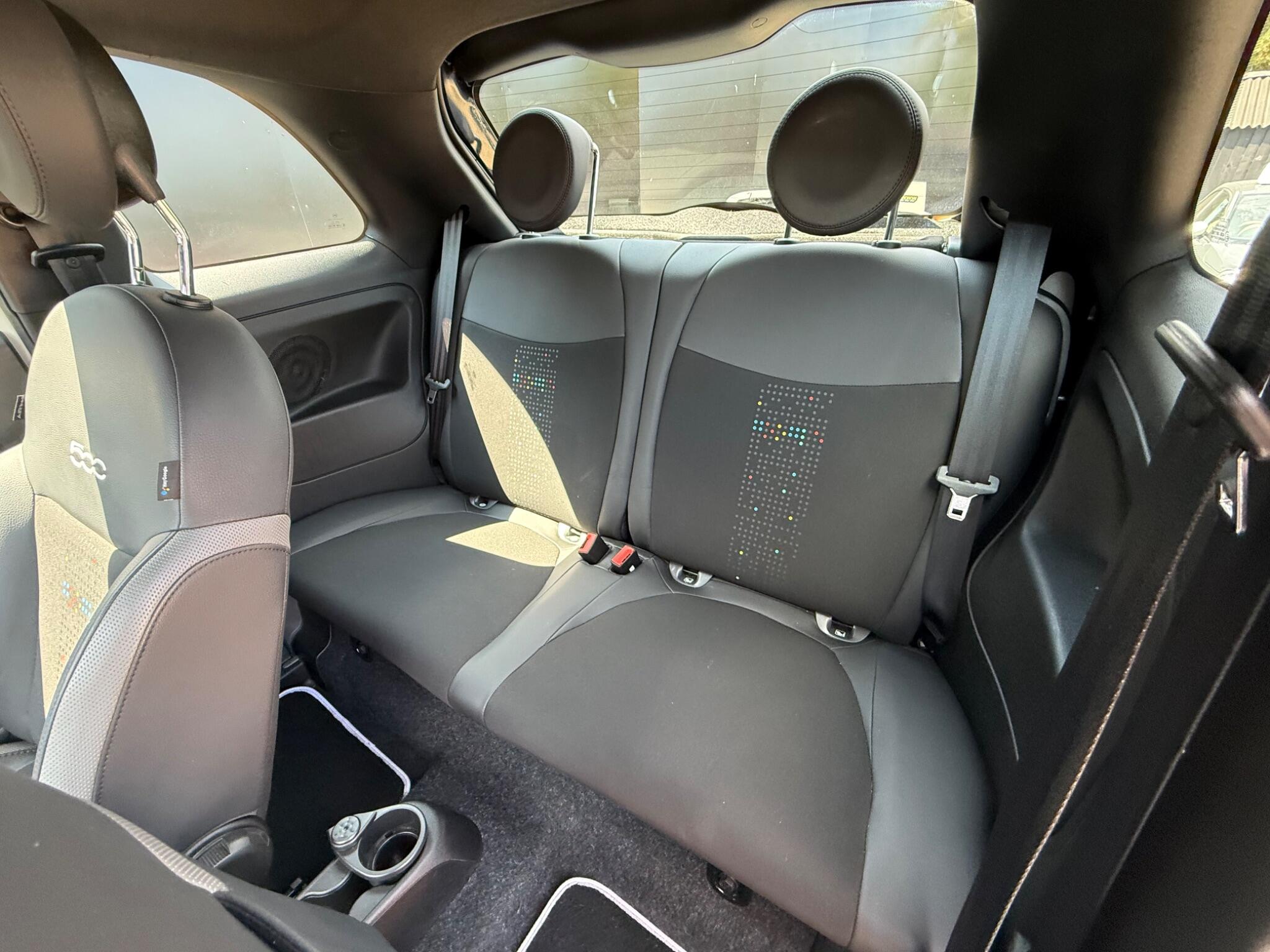 Fiat 500 view 25
