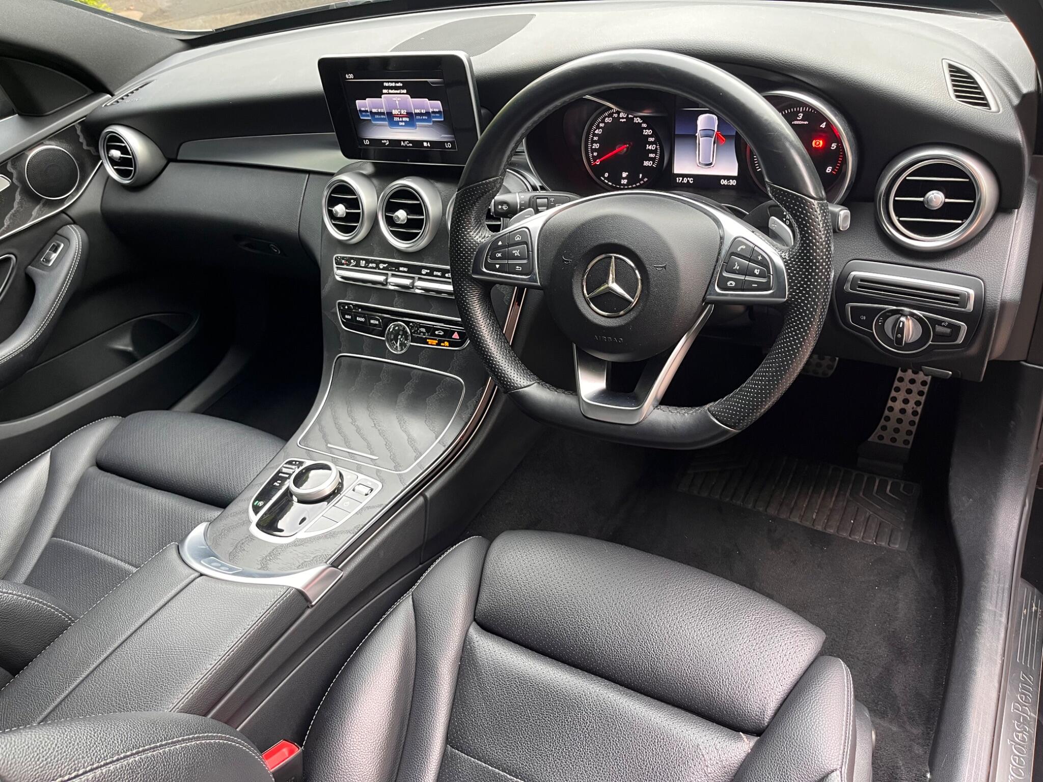Mercedes-Benz C-Class view 25