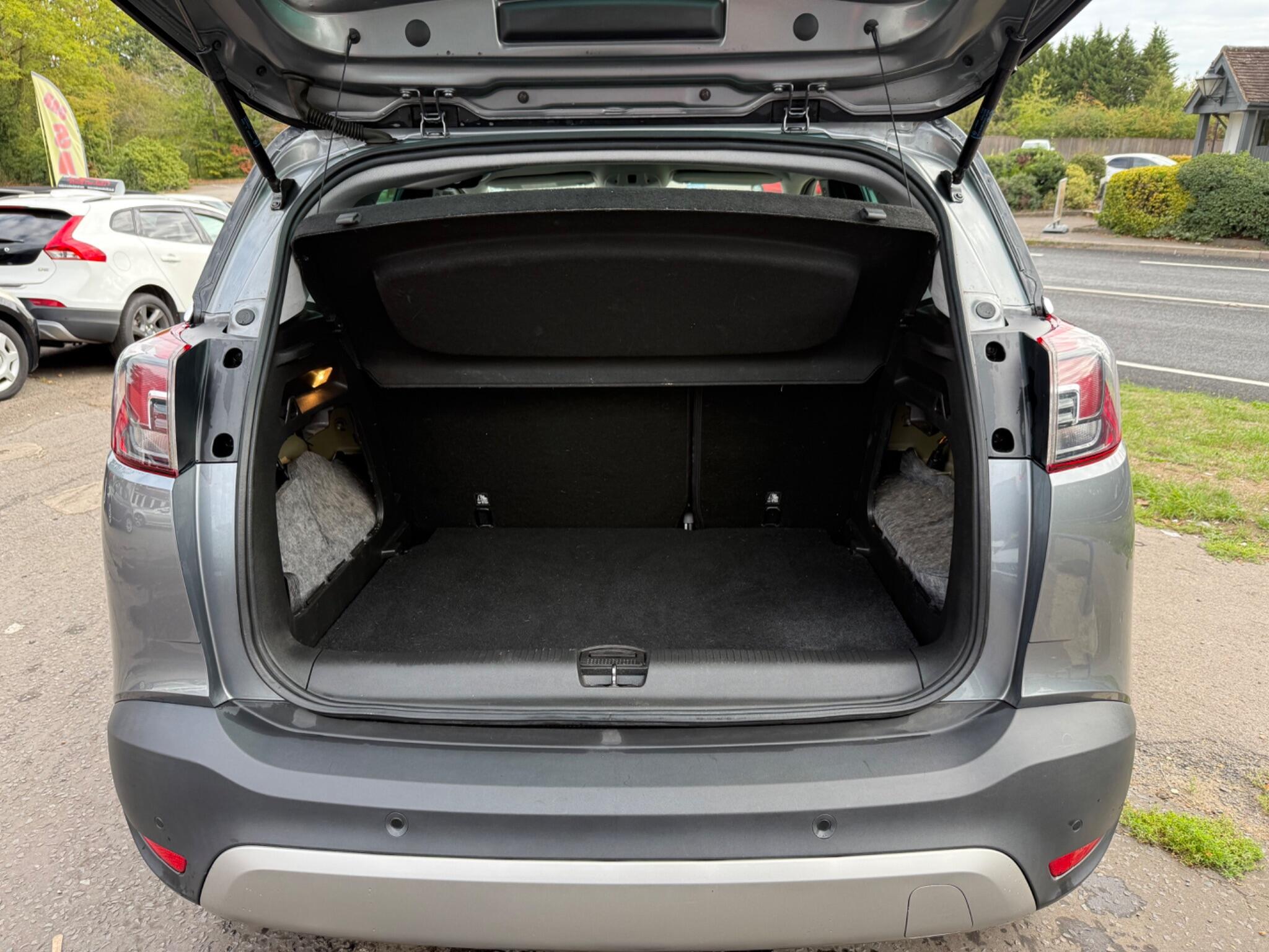 Vauxhall Crossland X view 37