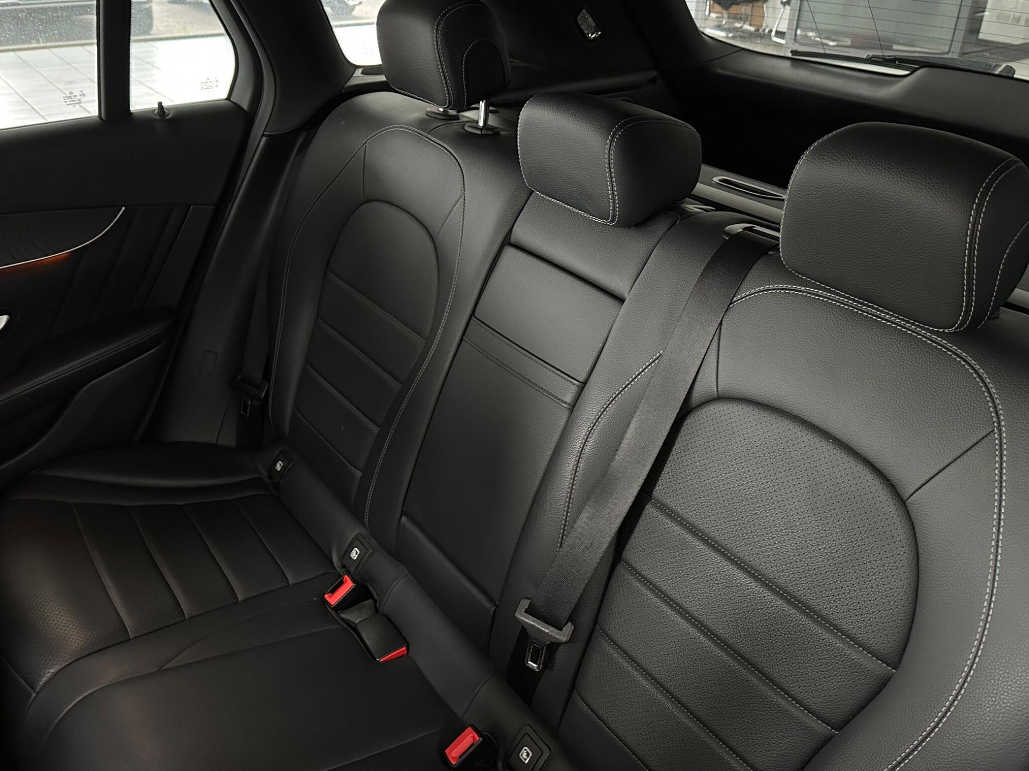 Mercedes-Benz GLC view 38