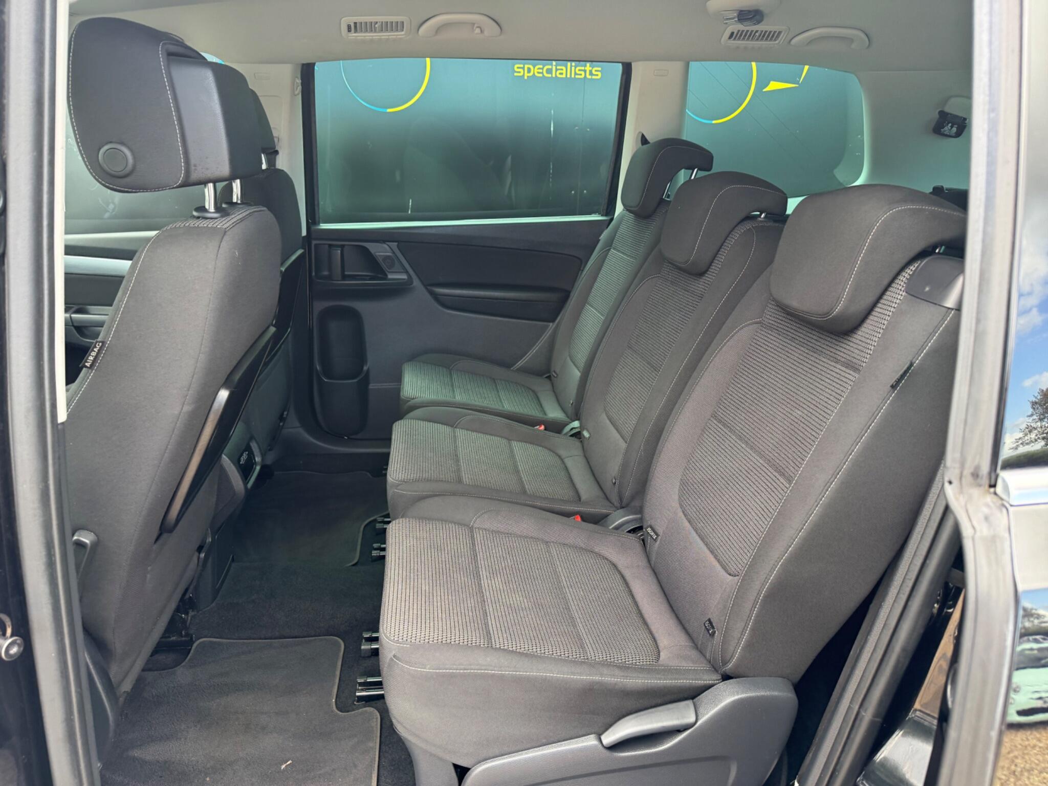 Volkswagen Sharan view 19