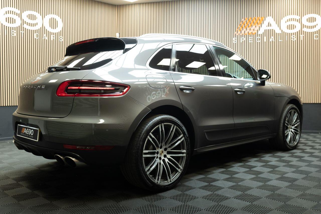 Porsche Macan view 7