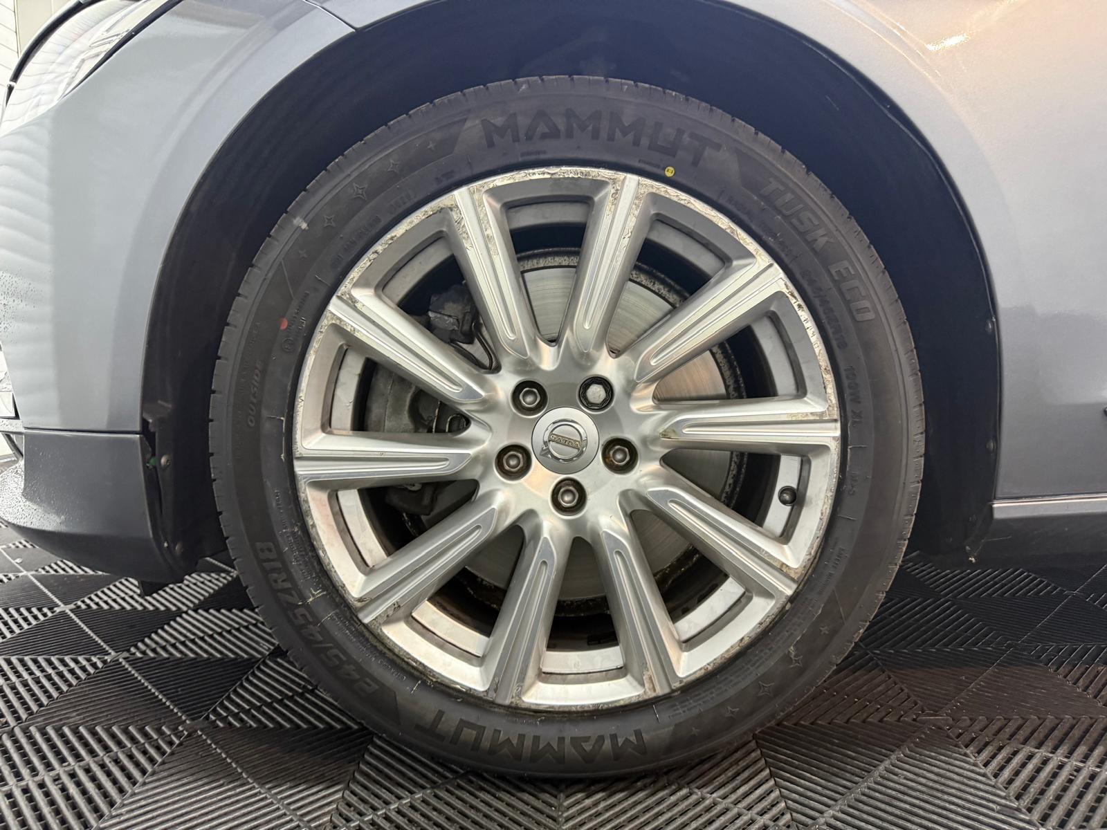 Volvo S90 view 31