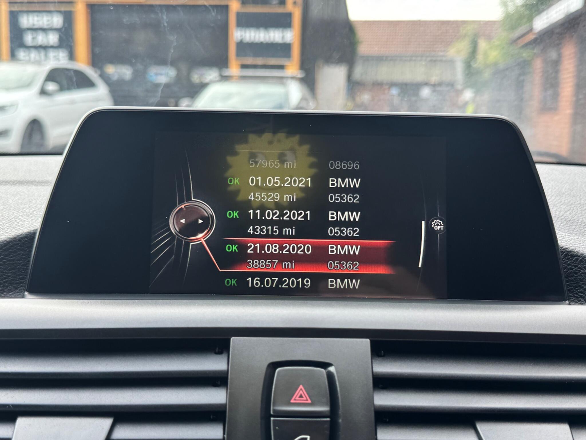 BMW 2 Series view 31