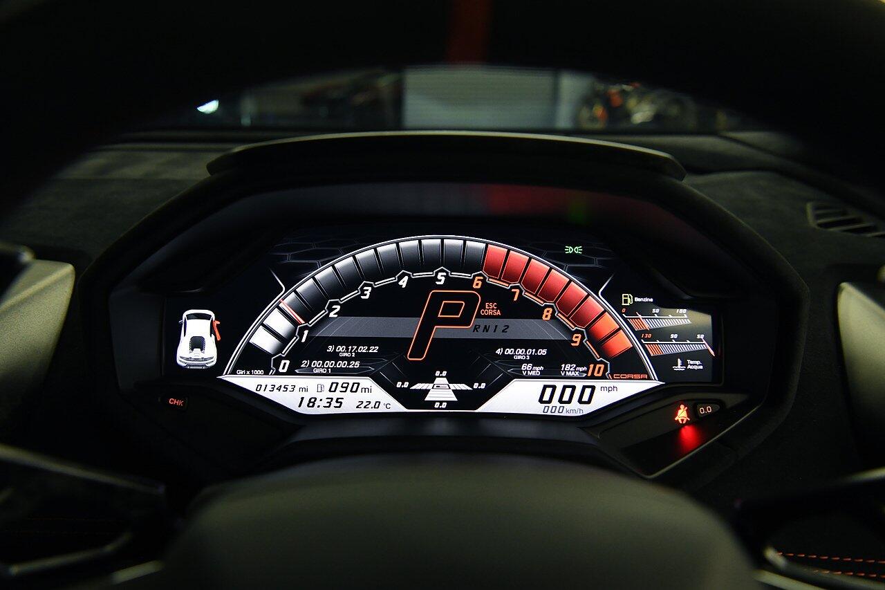 Lamborghini Huracan view 24