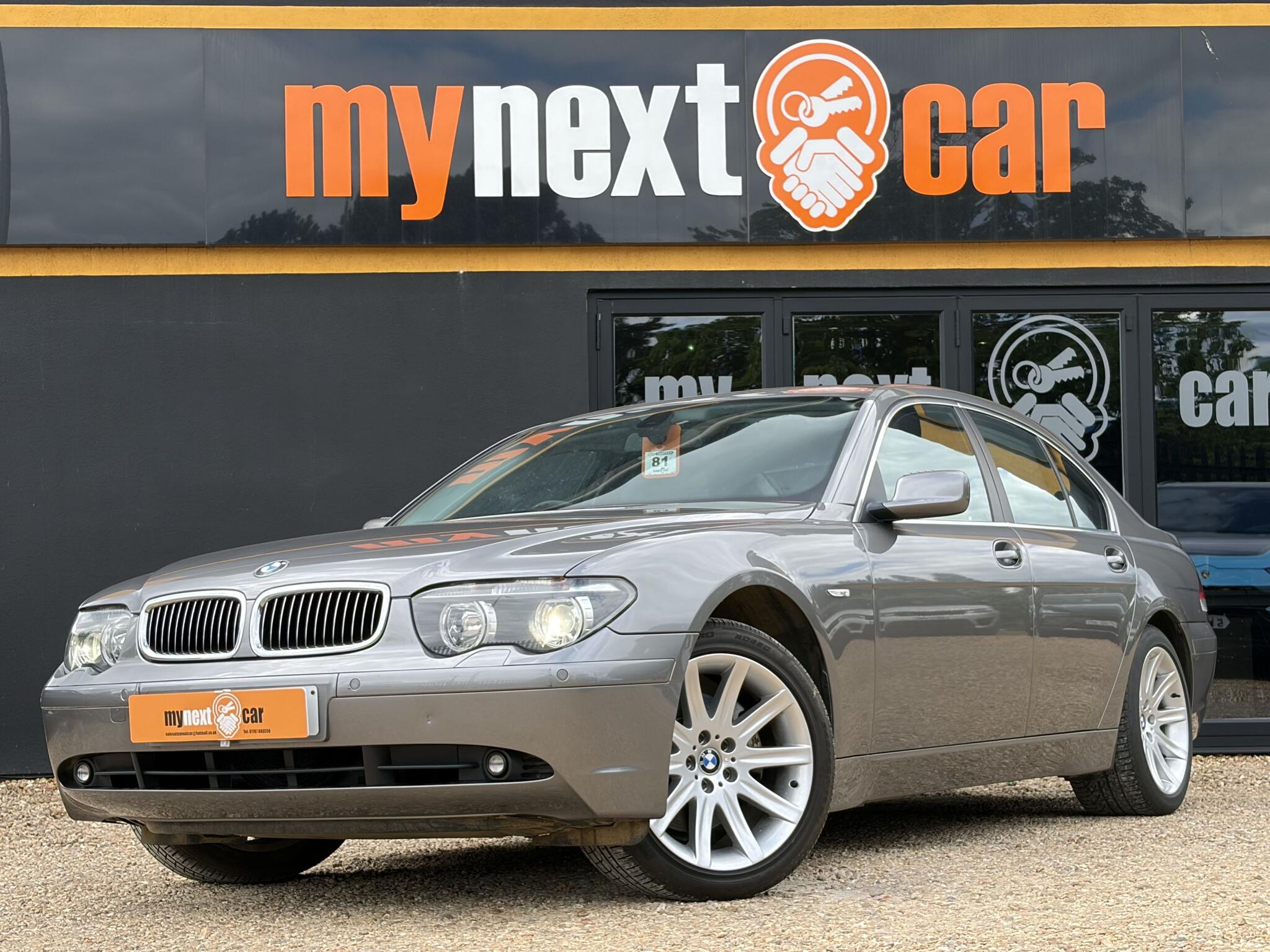 BMW 7 Series view 4
