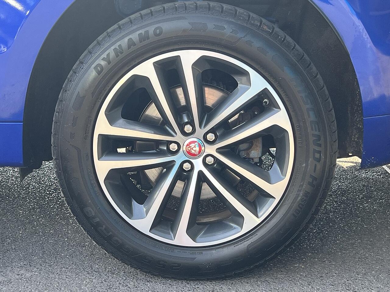 Jaguar F-Pace view 7