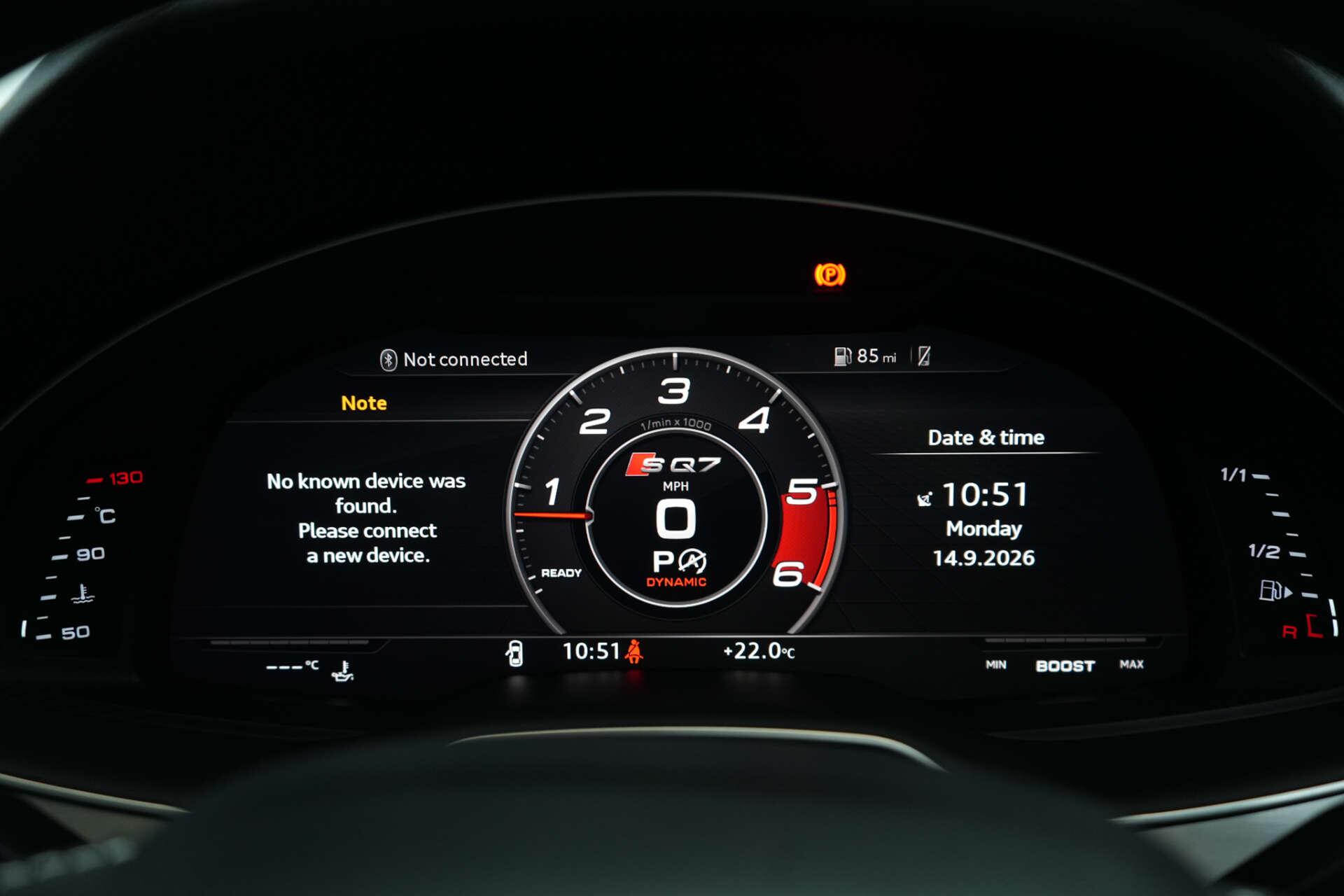 Audi SQ7 view 41