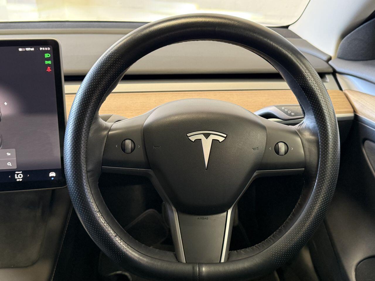 Tesla Model 3 view 36