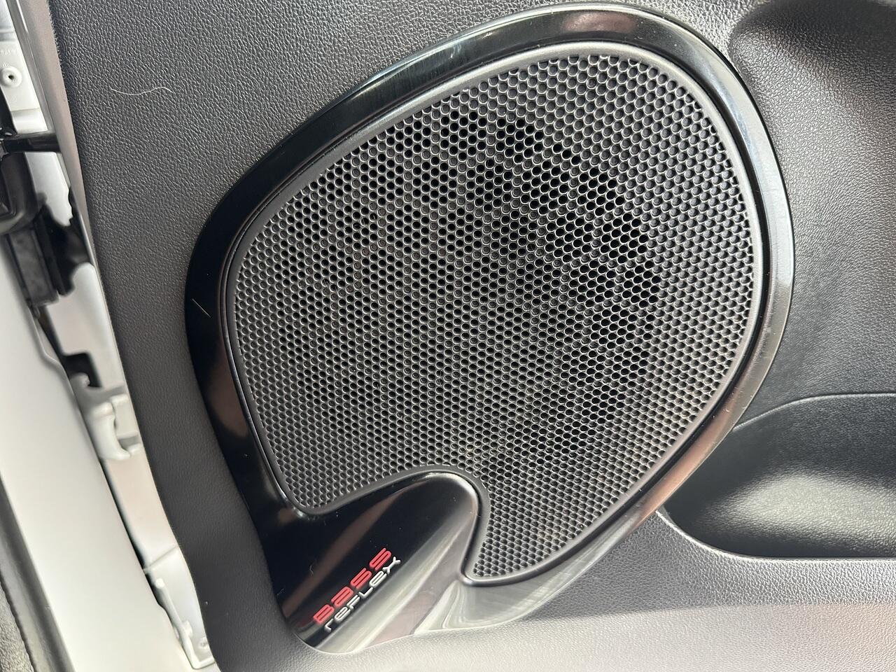 Renault Clio view 27
