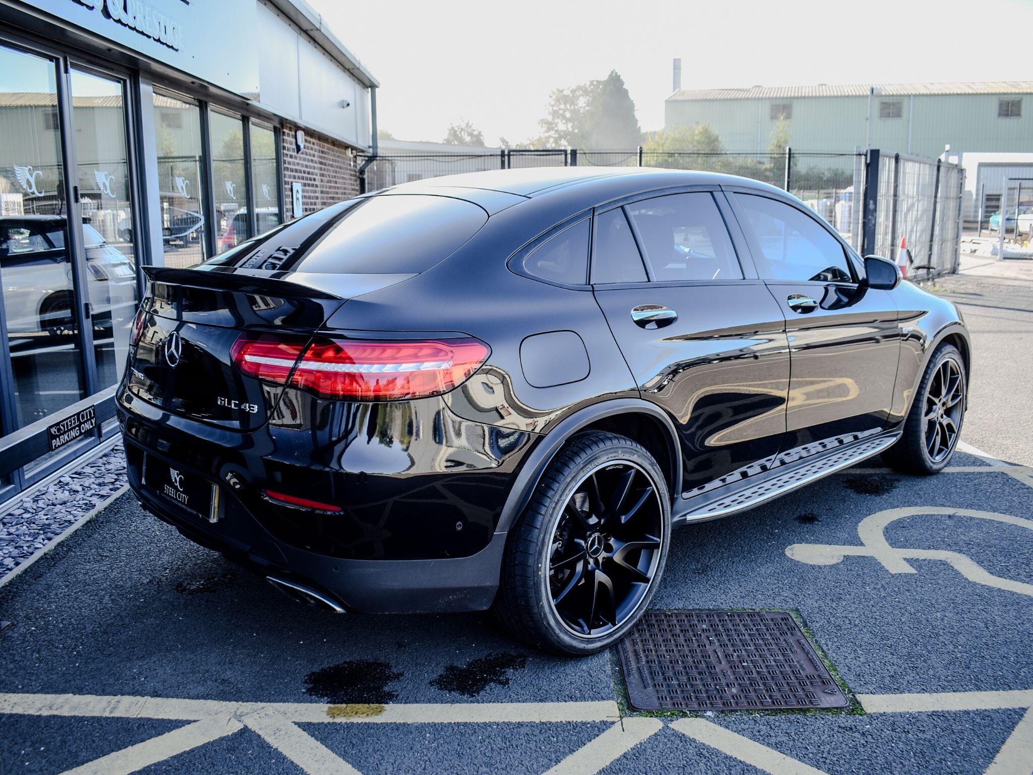 Mercedes-Benz GLC view 6