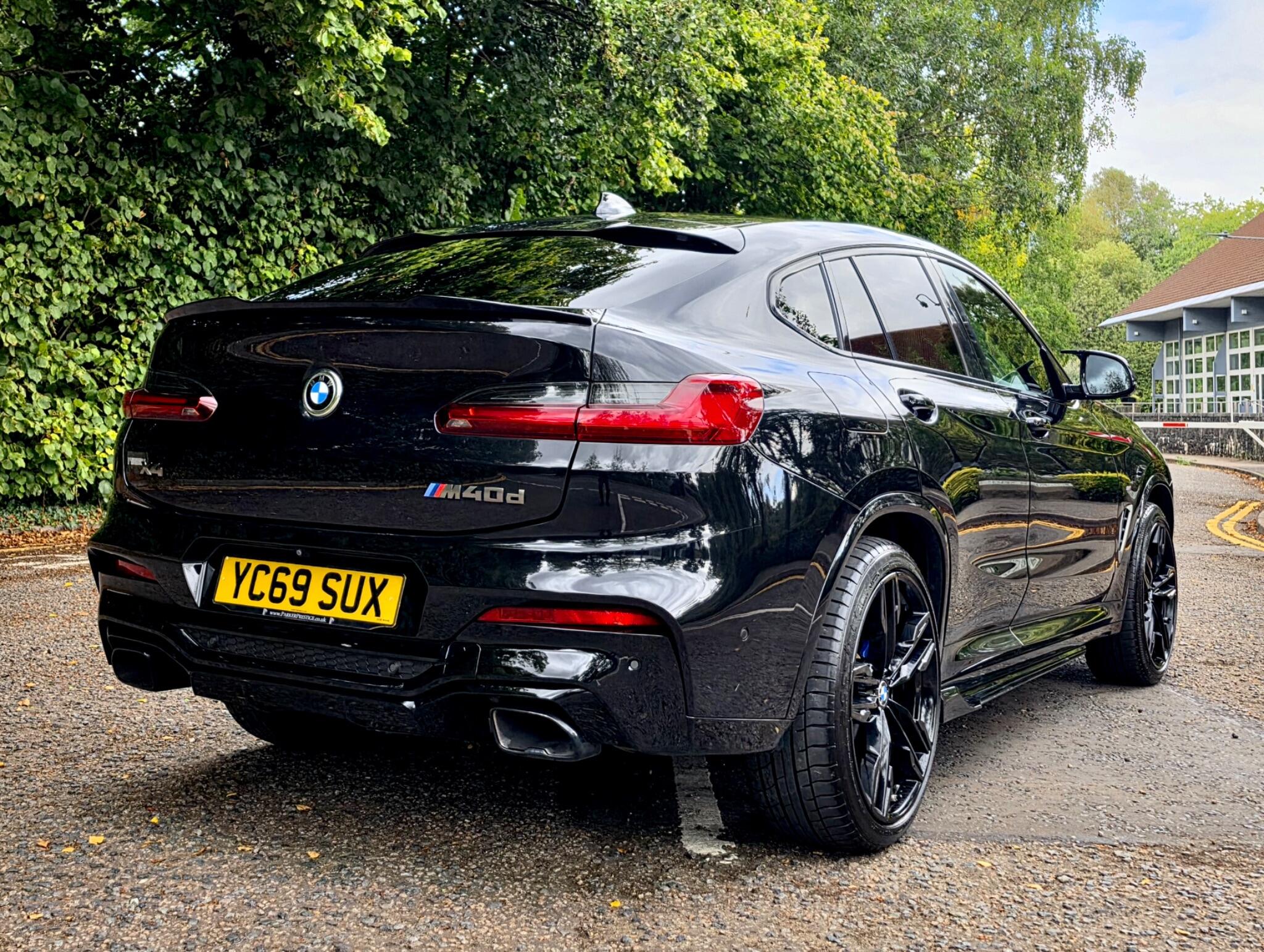 BMW X4 view 23