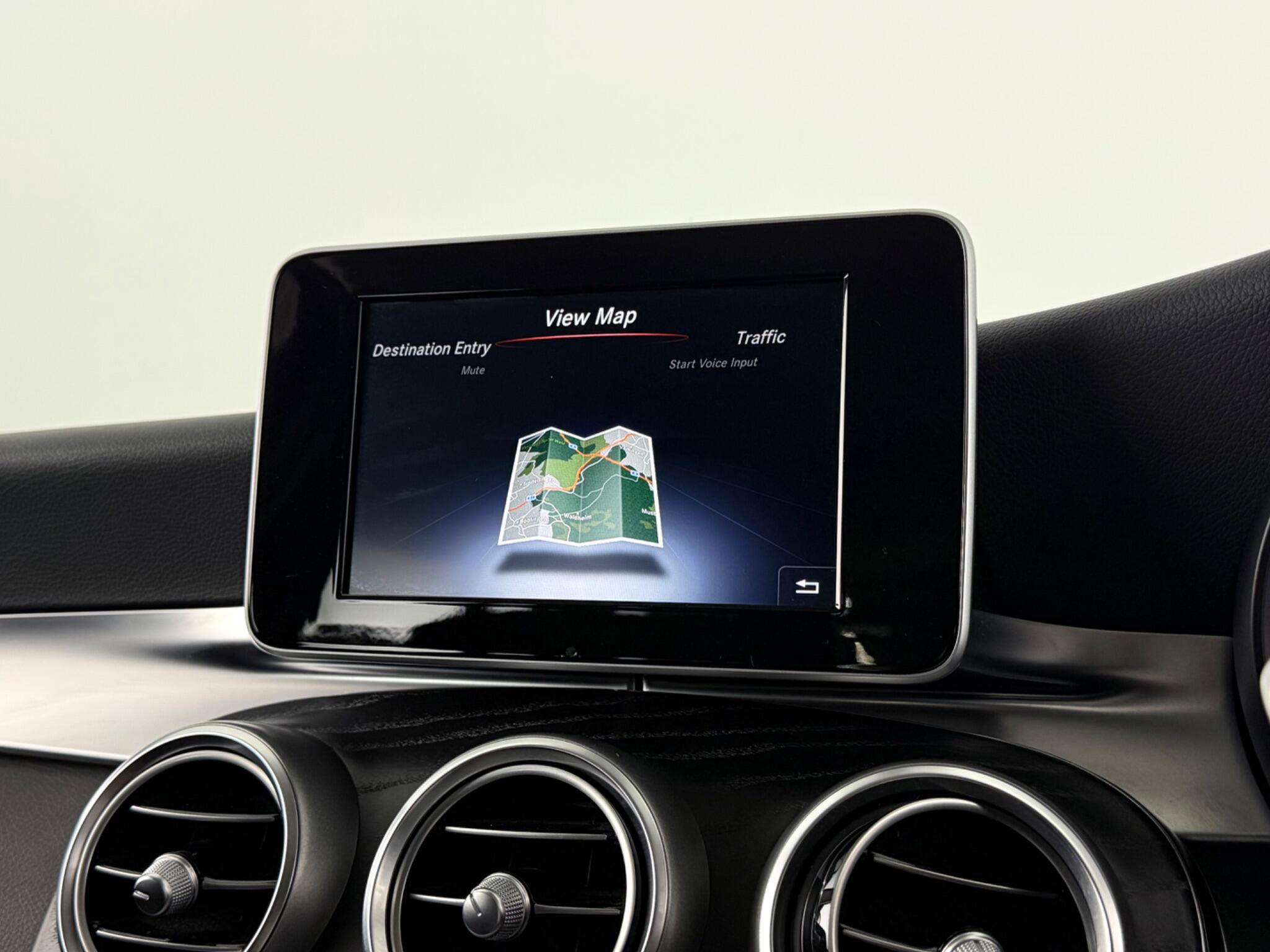 Mercedes-Benz GLC view 24