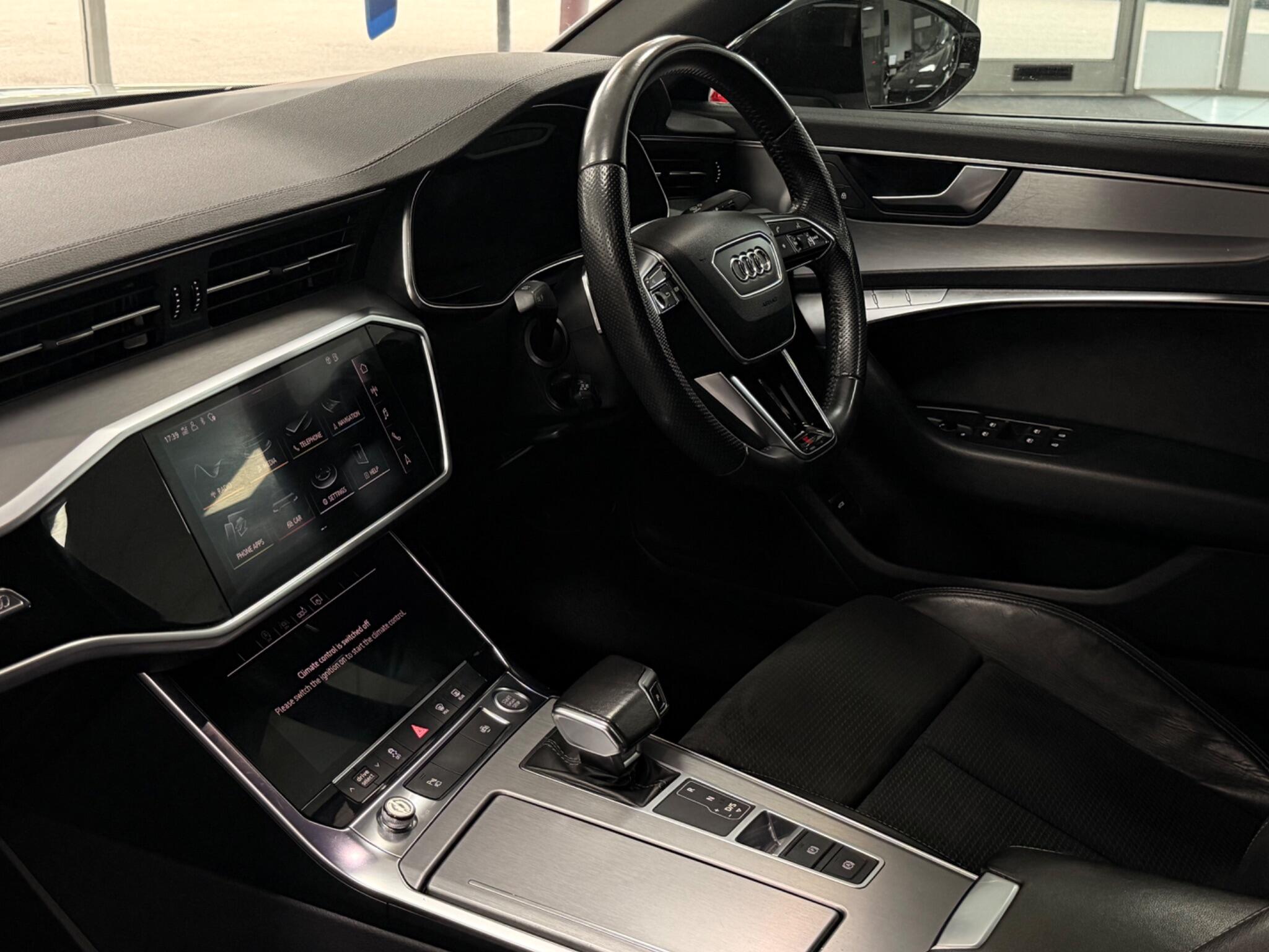 Audi A6 view 38