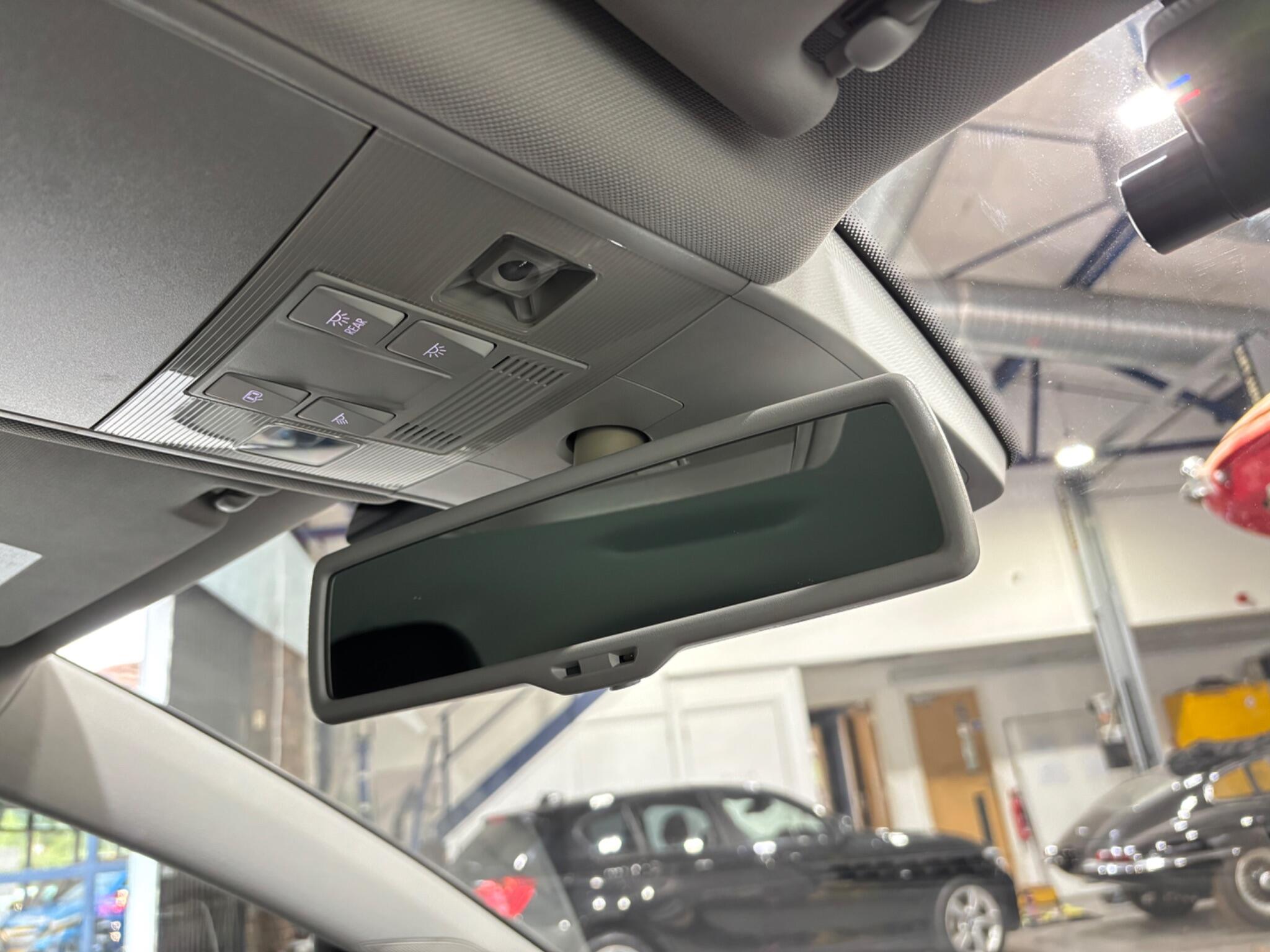 Volkswagen Golf view 44
