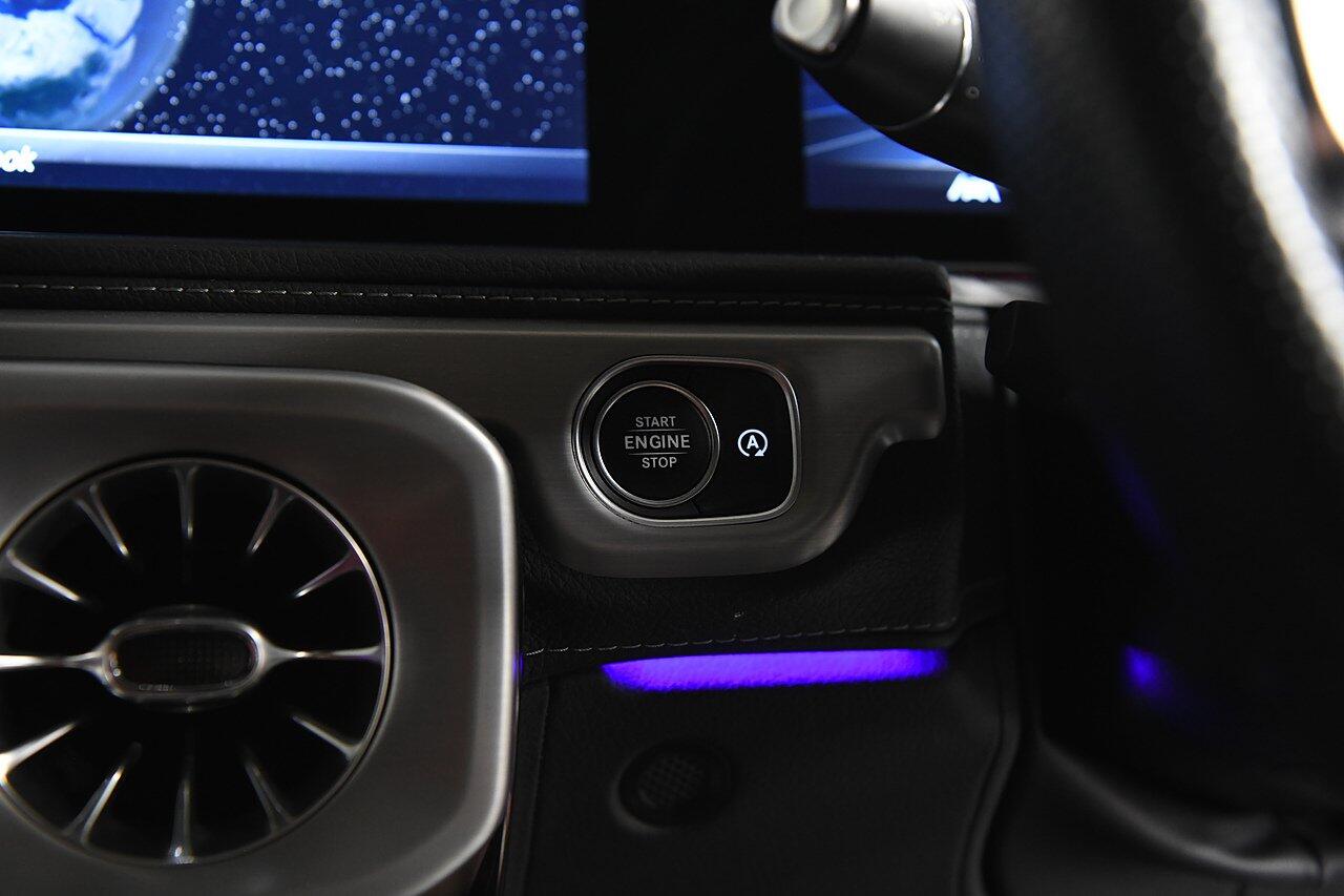 Mercedes-Benz G-Class view 19