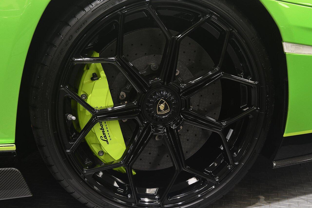 Lamborghini Aventador view 56