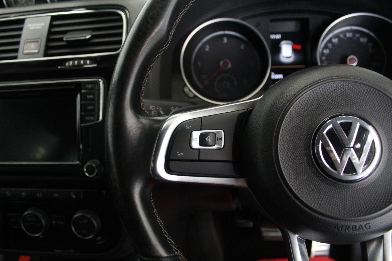 Volkswagen Scirocco view 40