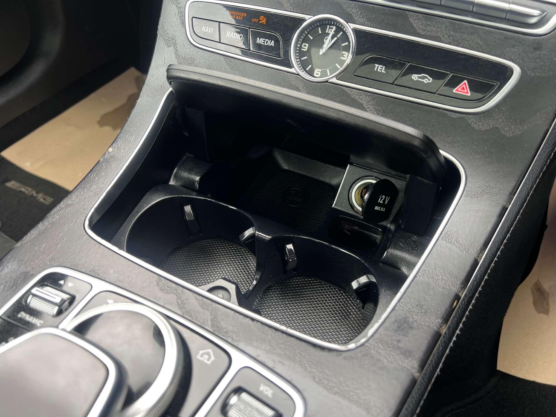 Mercedes-Benz E-Class view 38