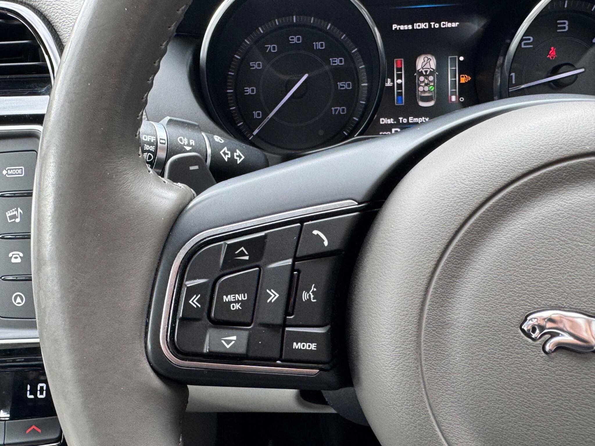 Jaguar Xe view 16