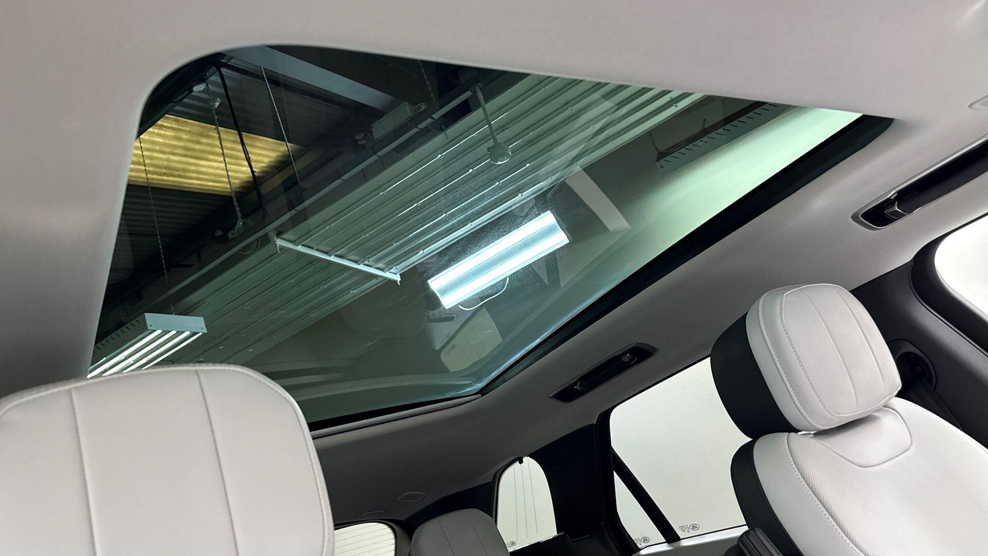 Land Rover Range Rover Sport view 21
