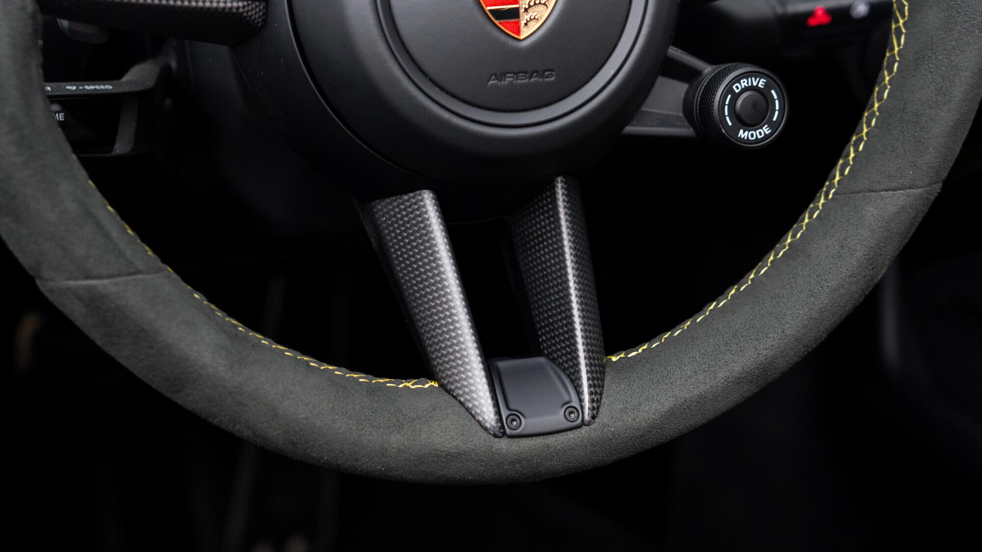 Porsche 911 view 28