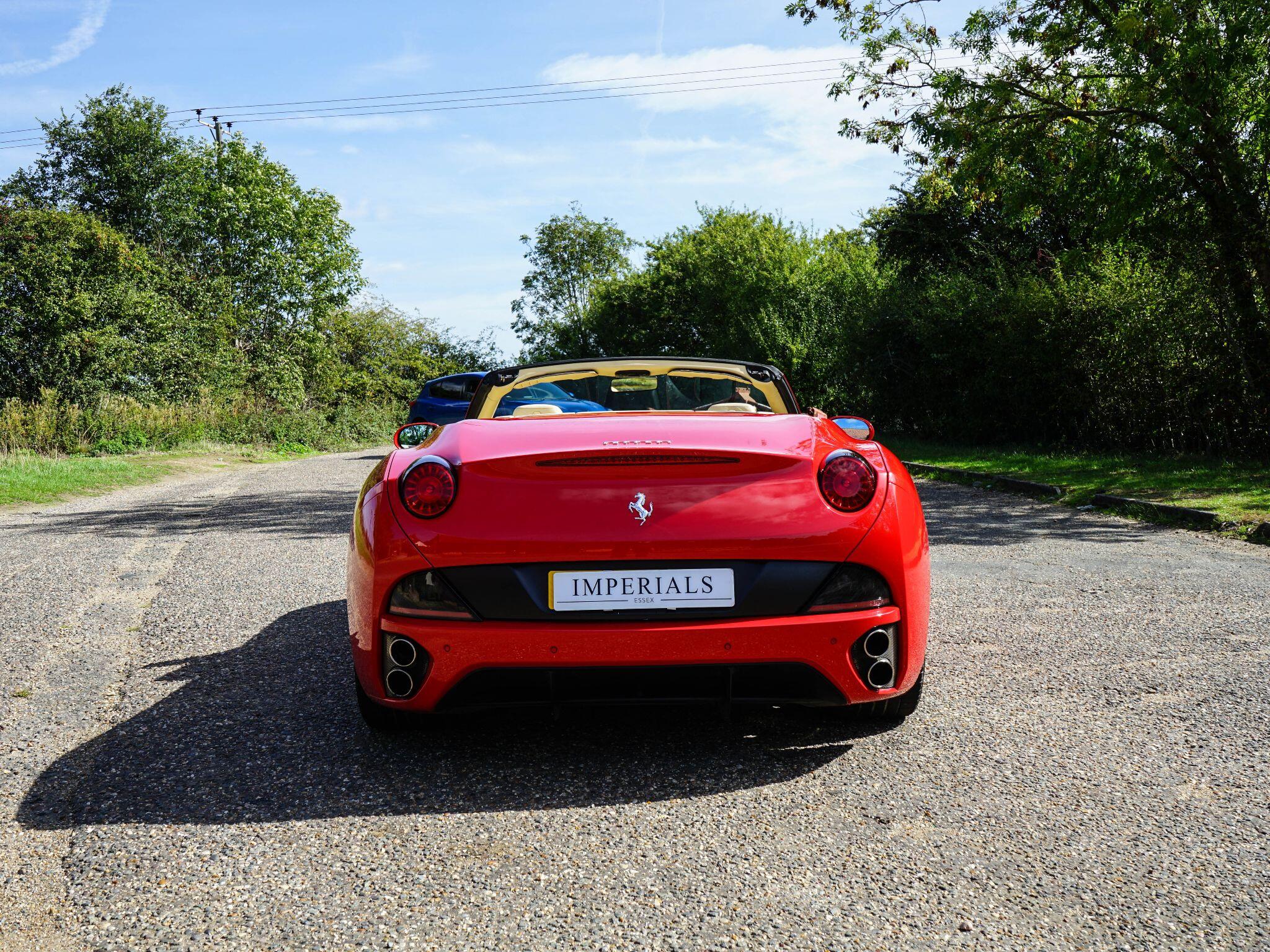 Ferrari California view 11