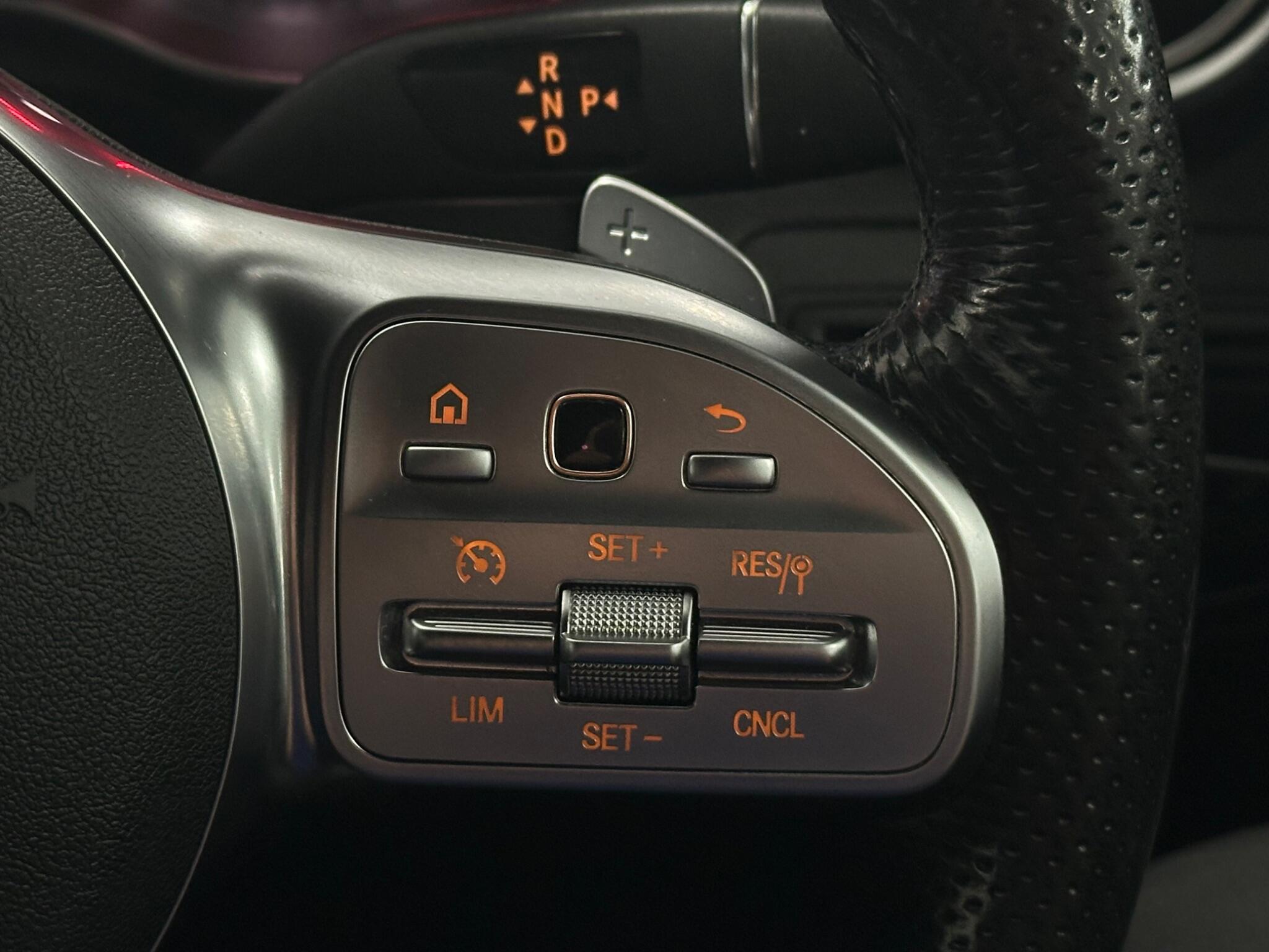 Mercedes-Benz GLC view 26