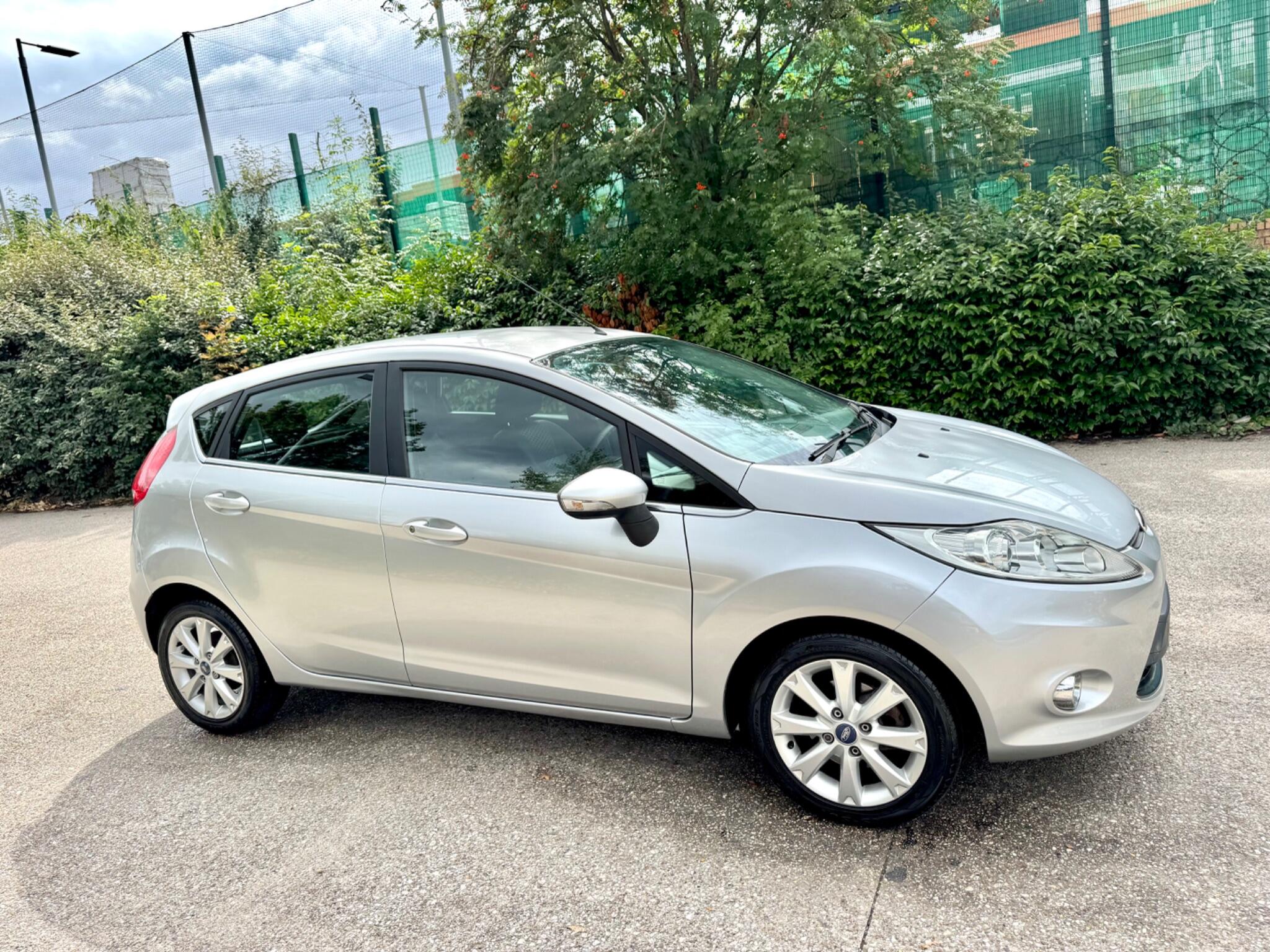 Ford Fiesta view 8