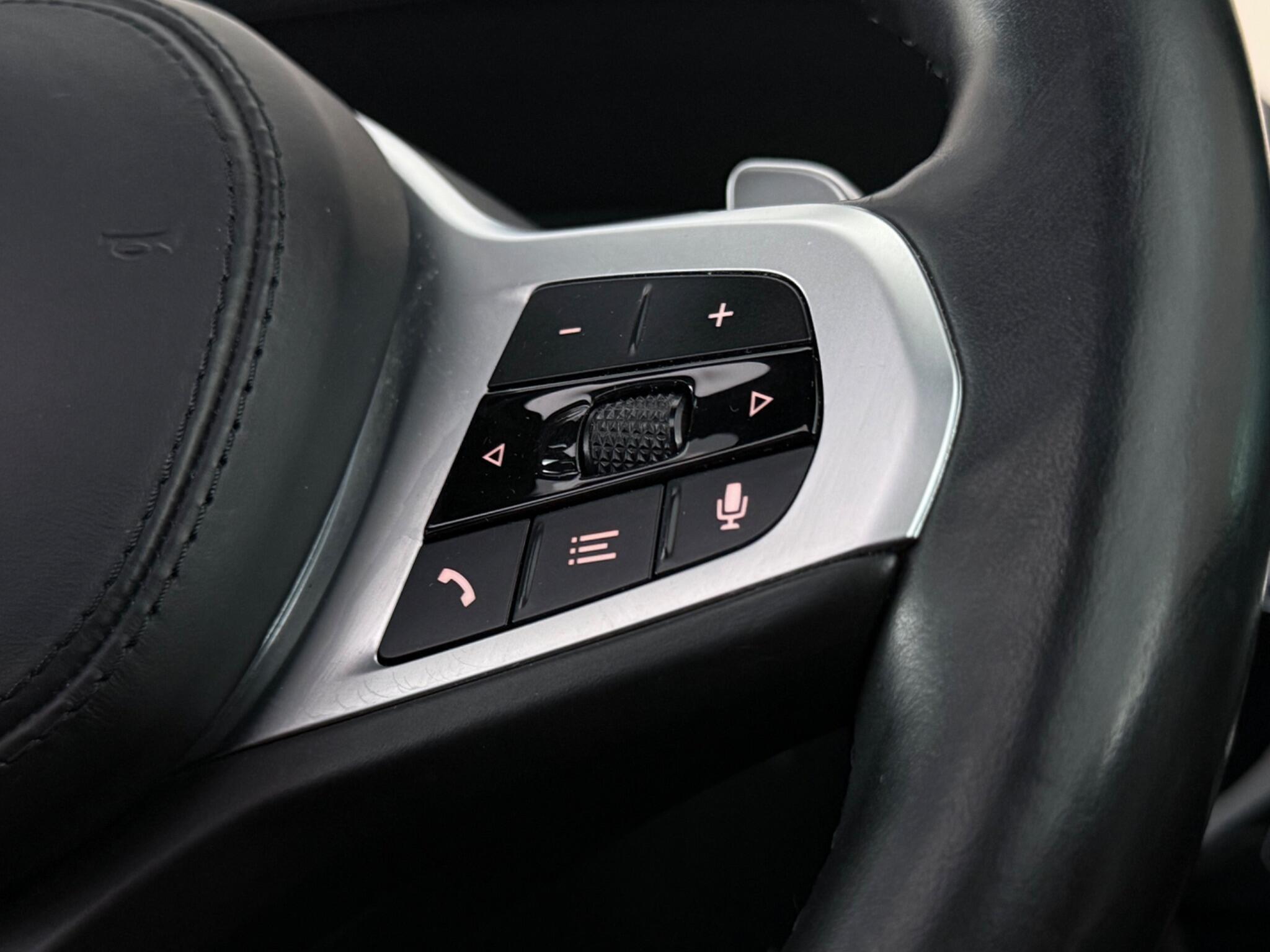 BMW 5 Series view 15