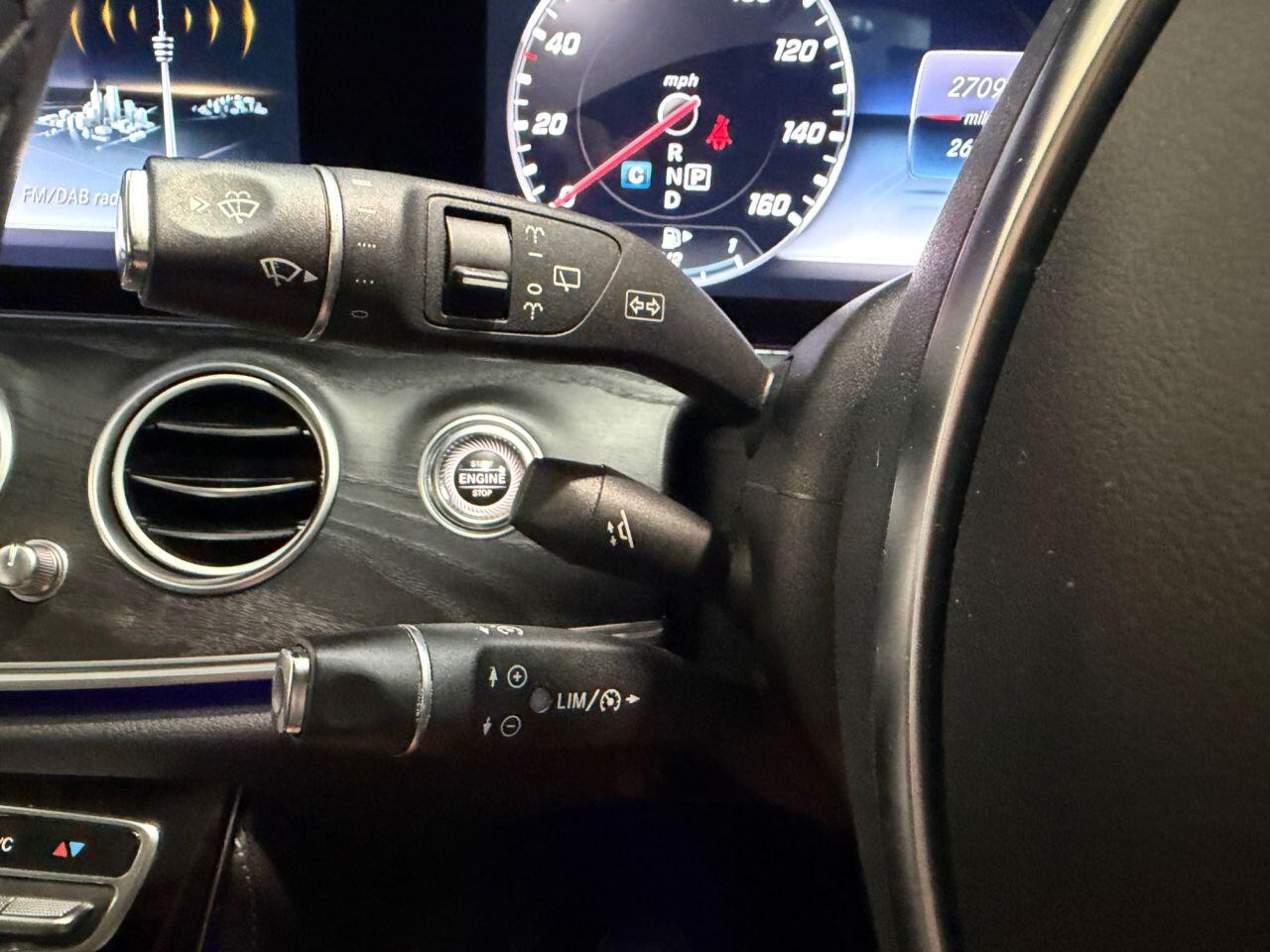 Mercedes-Benz E Class view 36