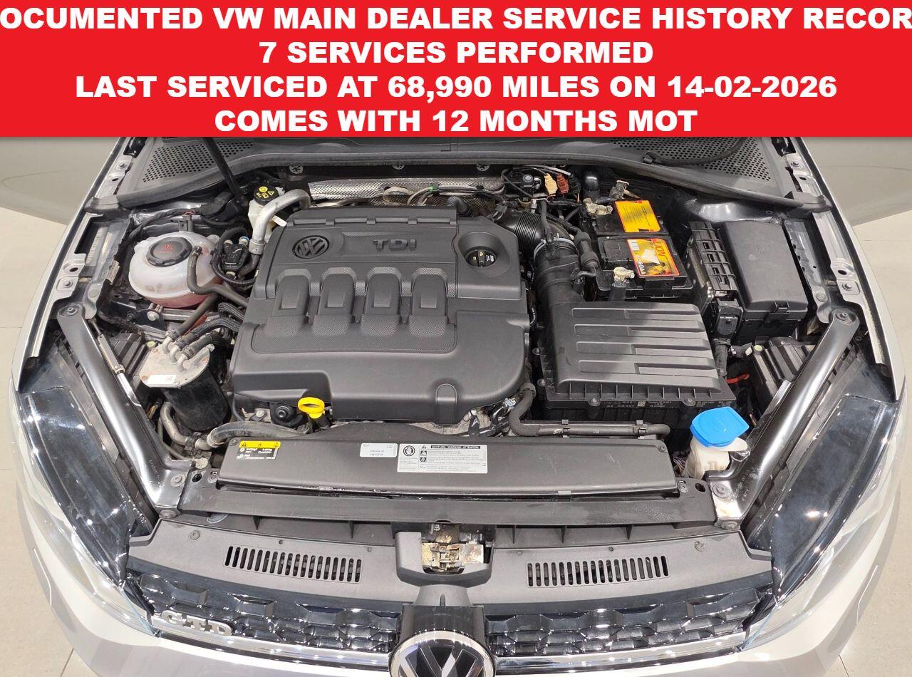 Volkswagen Golf view 3