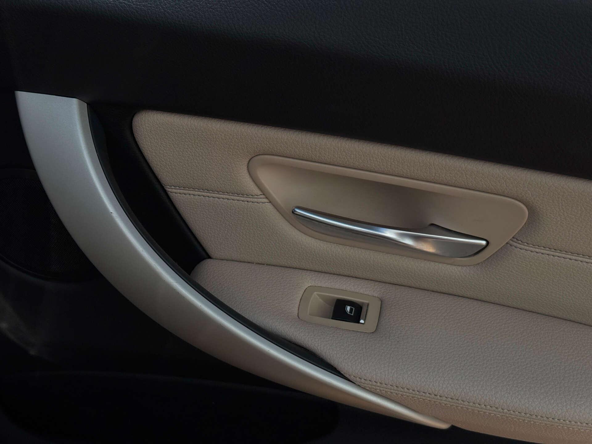 BMW 3 Series view 26